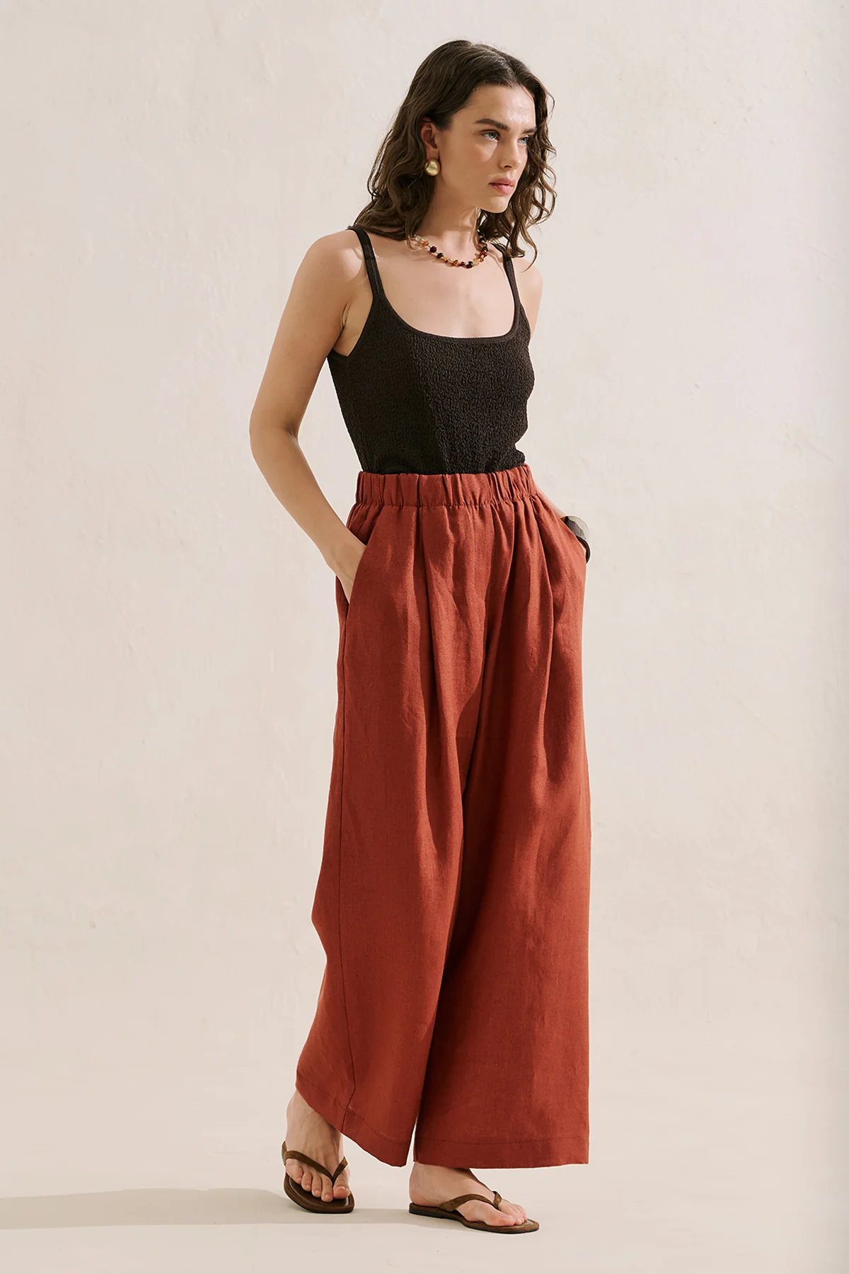 Wide-Leg Linen Trousers Tile - Image 3