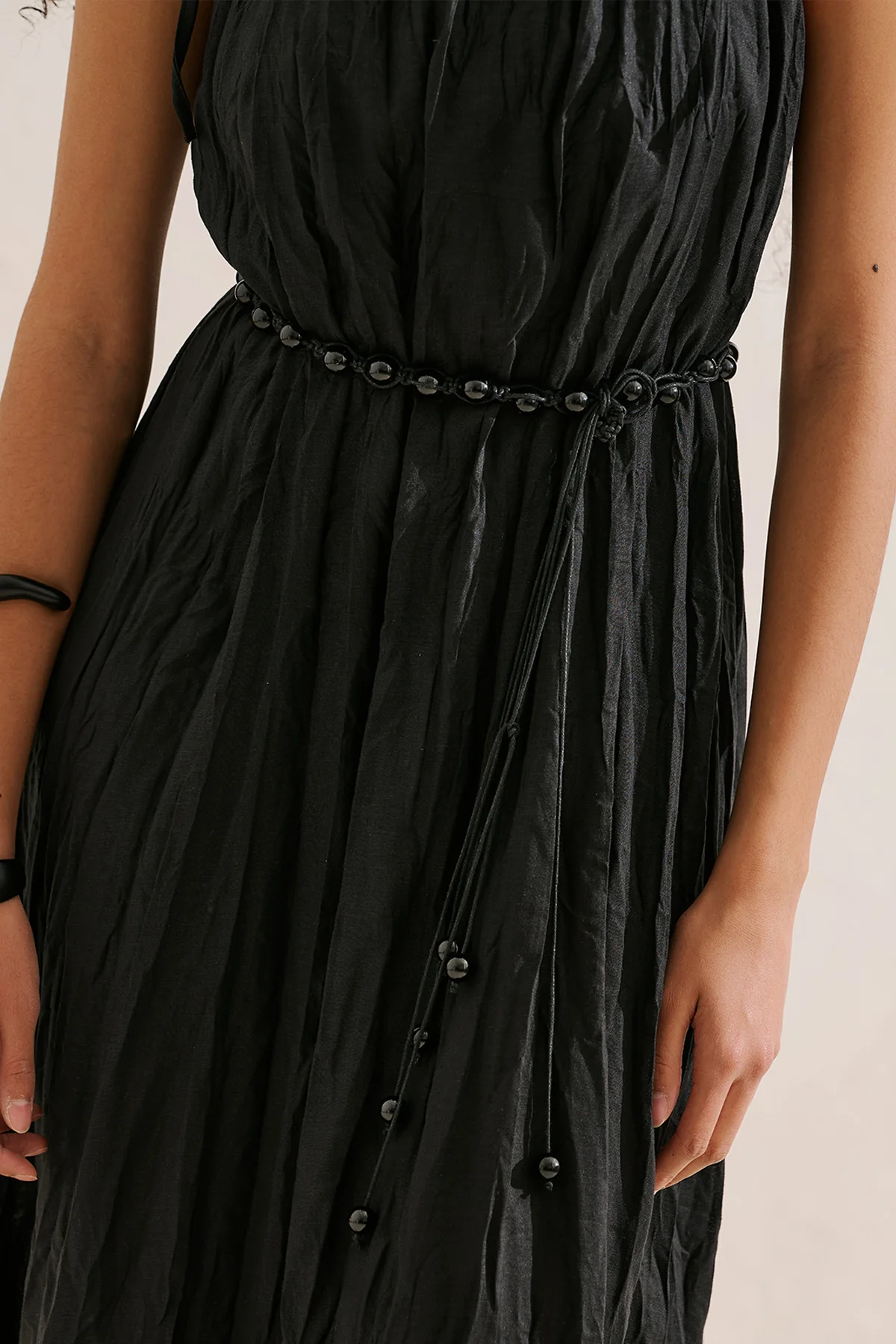 Pleated Linen Dress Black - Image 7