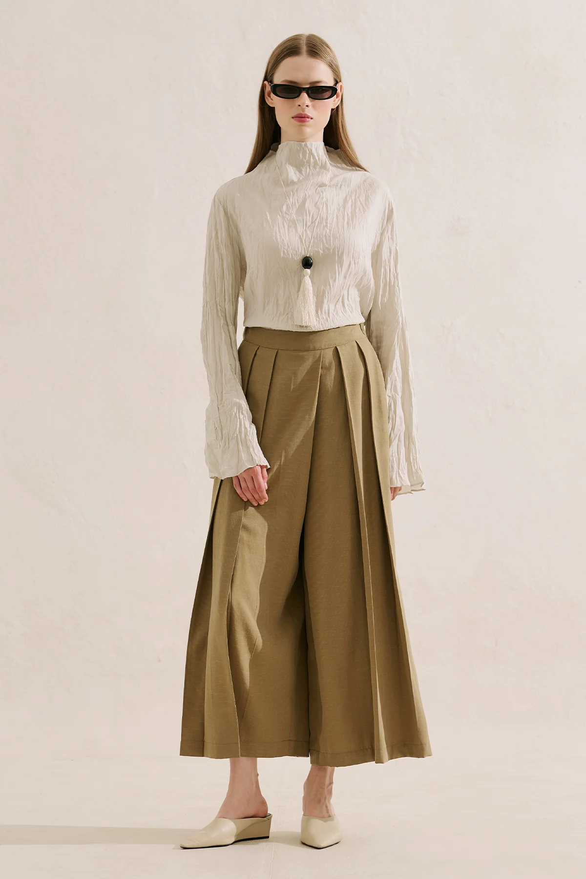 Linen Blend Crinkled Cropped Blouse Natural - Image 2