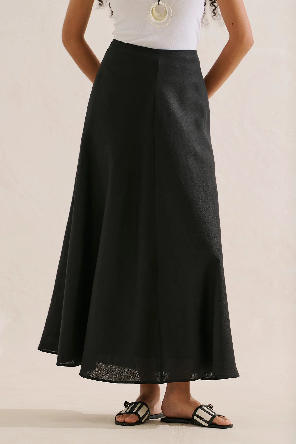 Linen Ruffle Skirt Black - Image 5