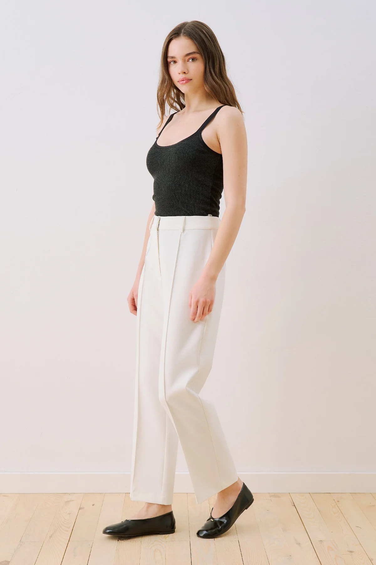 Cropped Straight Trousers White - Image 4