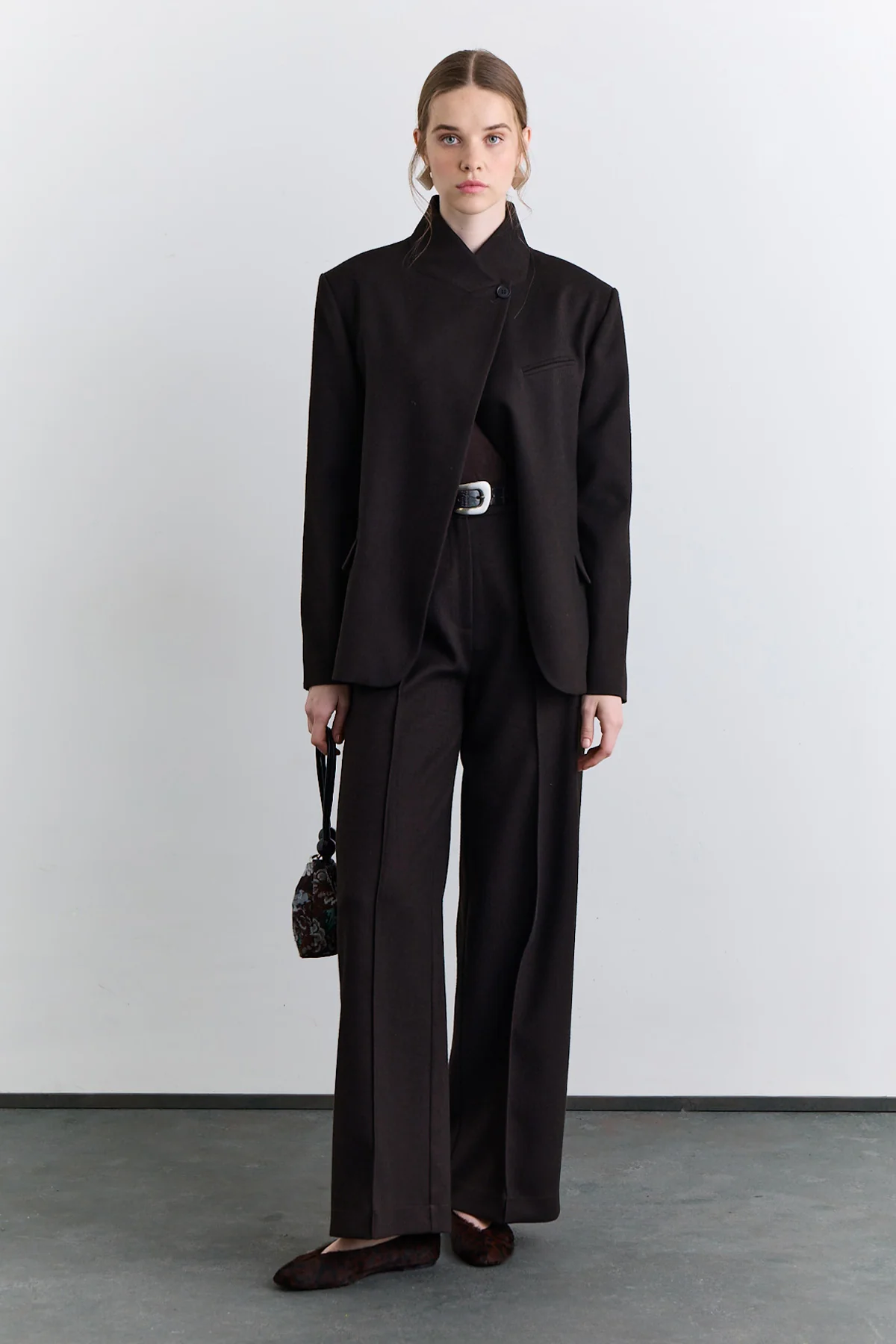 Classic Pleated Trousers Brown - Image 10