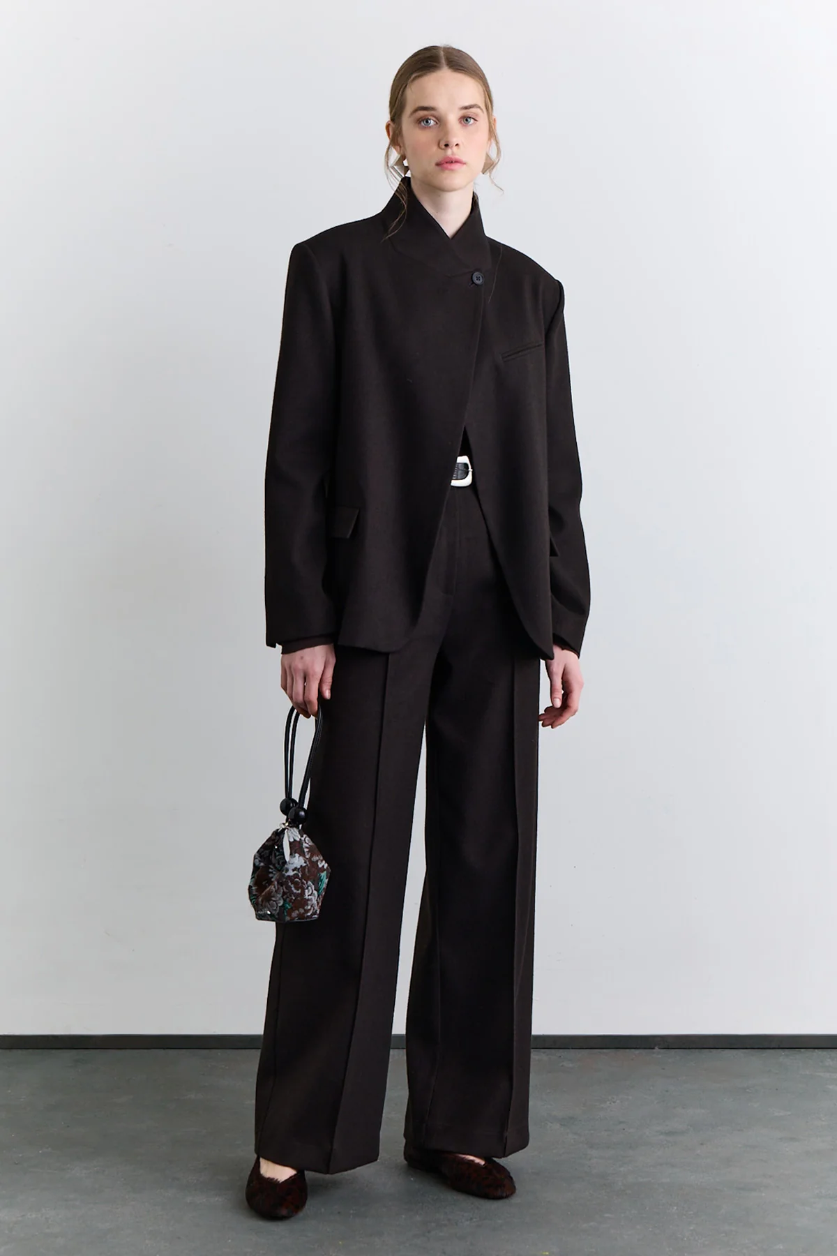 Classic Pleated Trousers Brown - Image 2