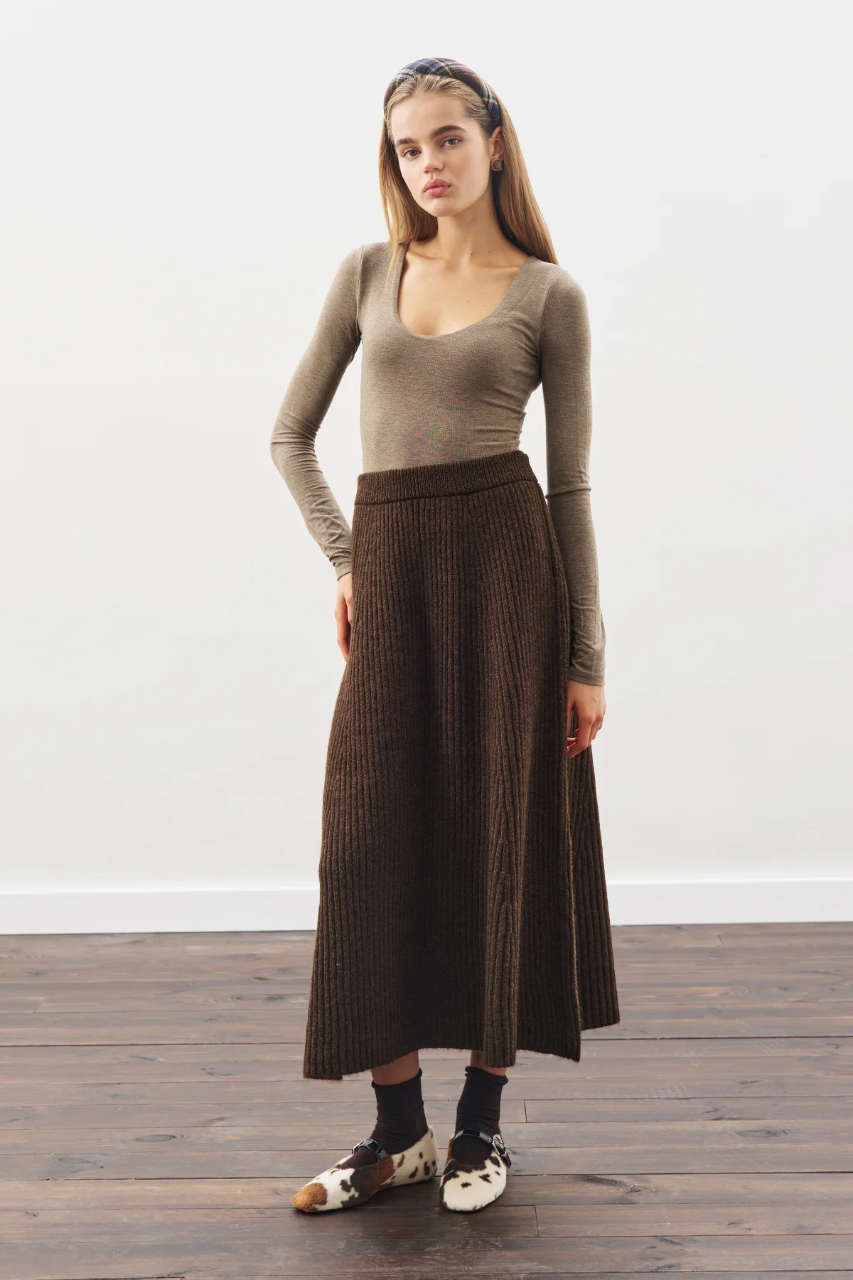 Knit Flared Skirt Brown - Image 4