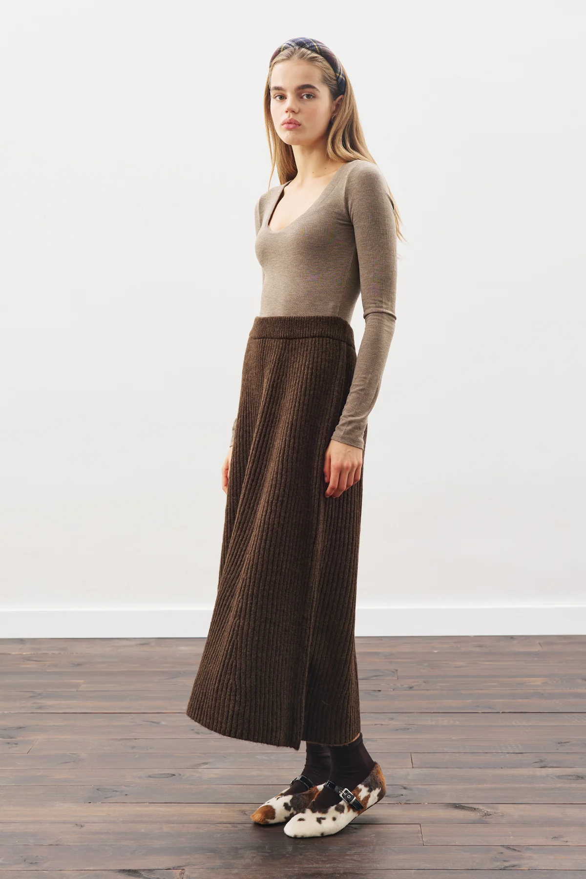 Knit Flared Skirt Brown - Image 5