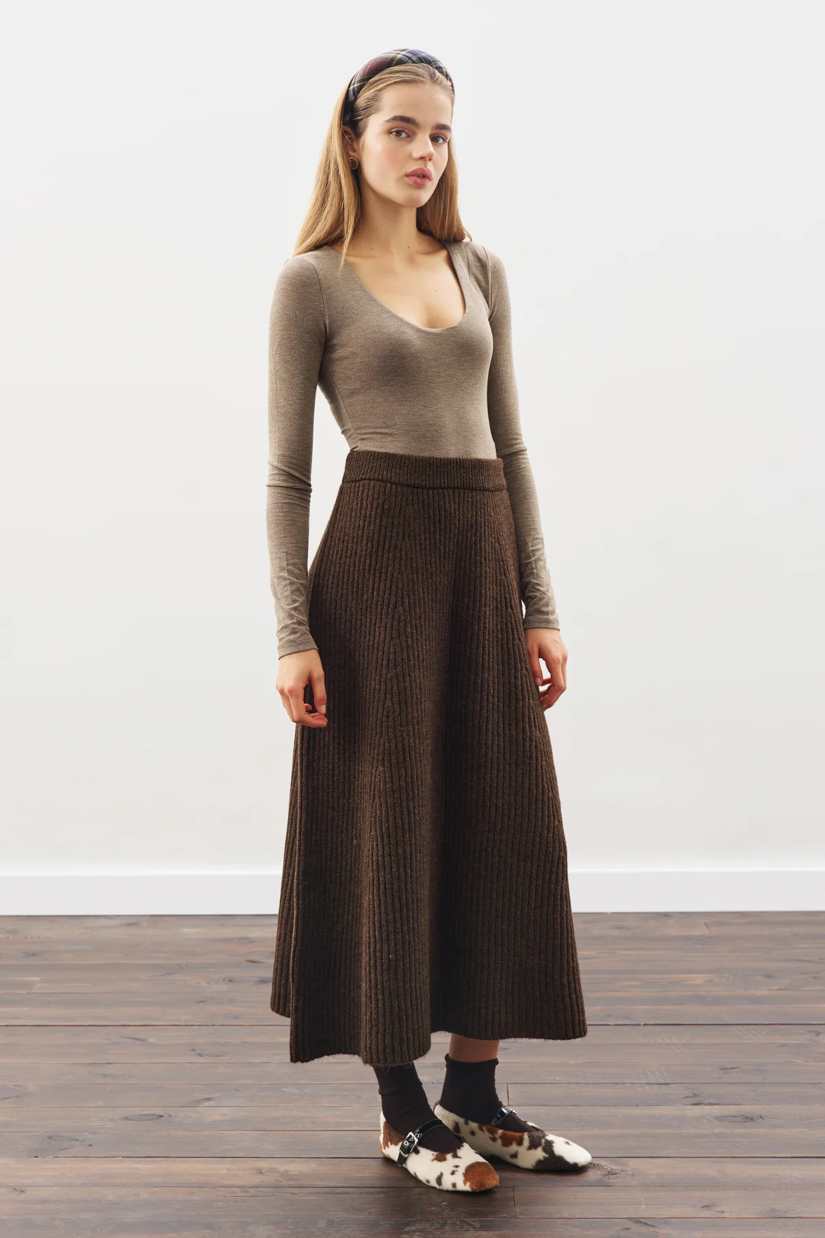 Knit Flared Skirt Brown - Image 6