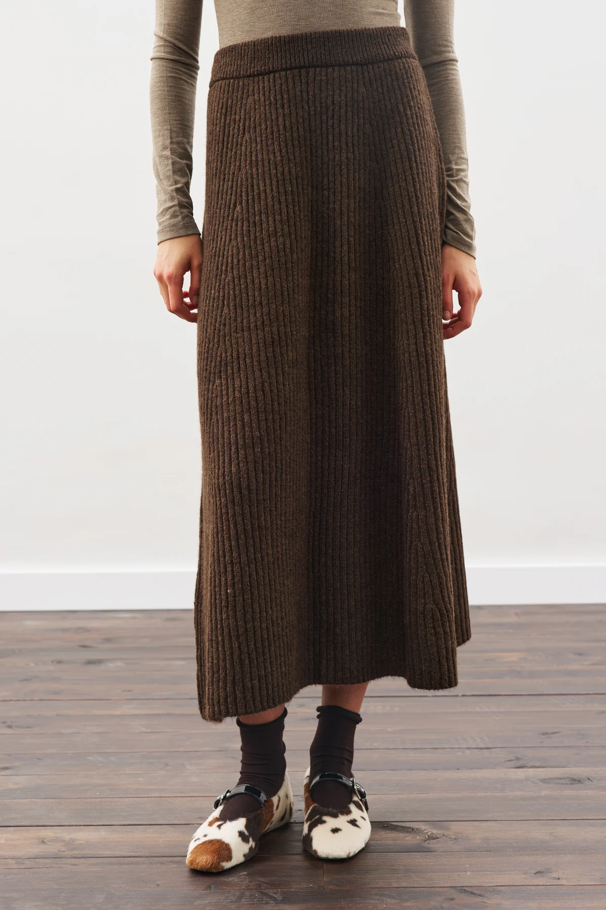 Knit Flared Skirt Brown - Image 7