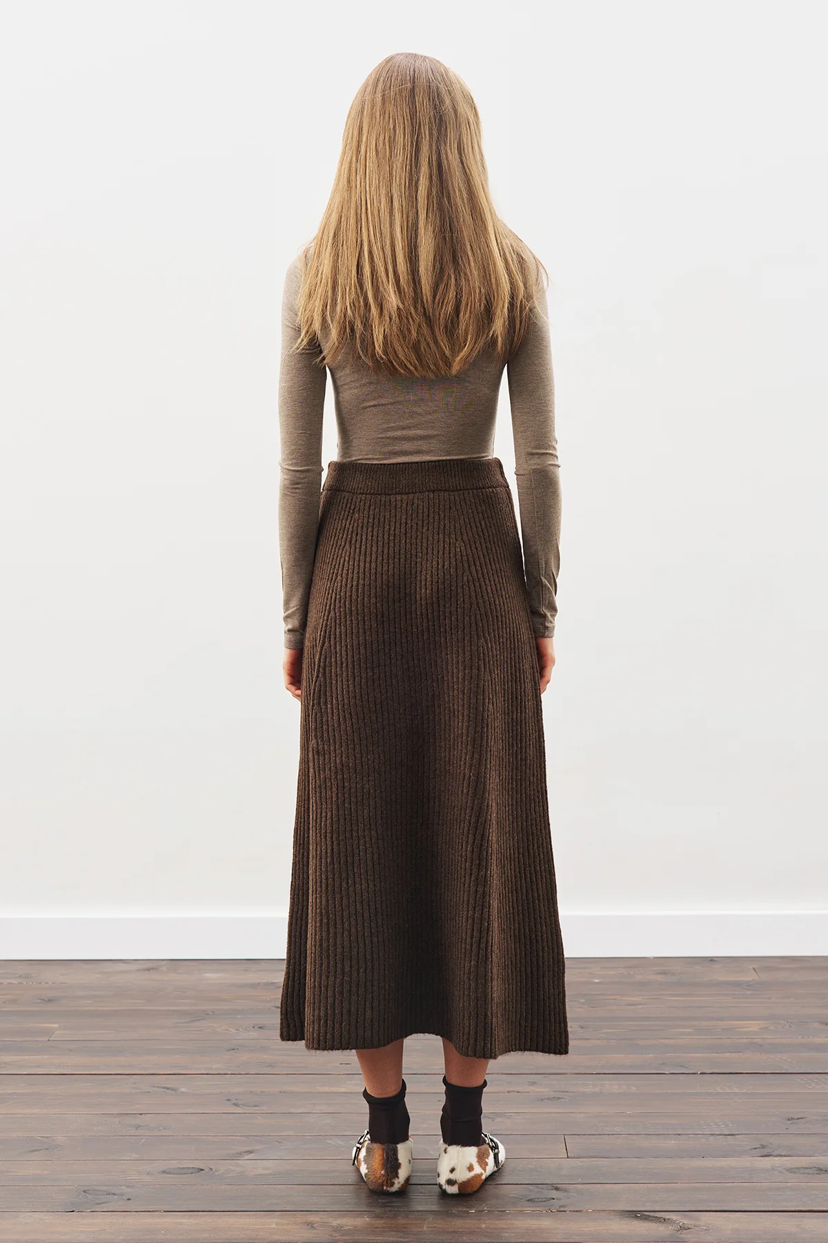 Knit Flared Skirt Brown - Image 8