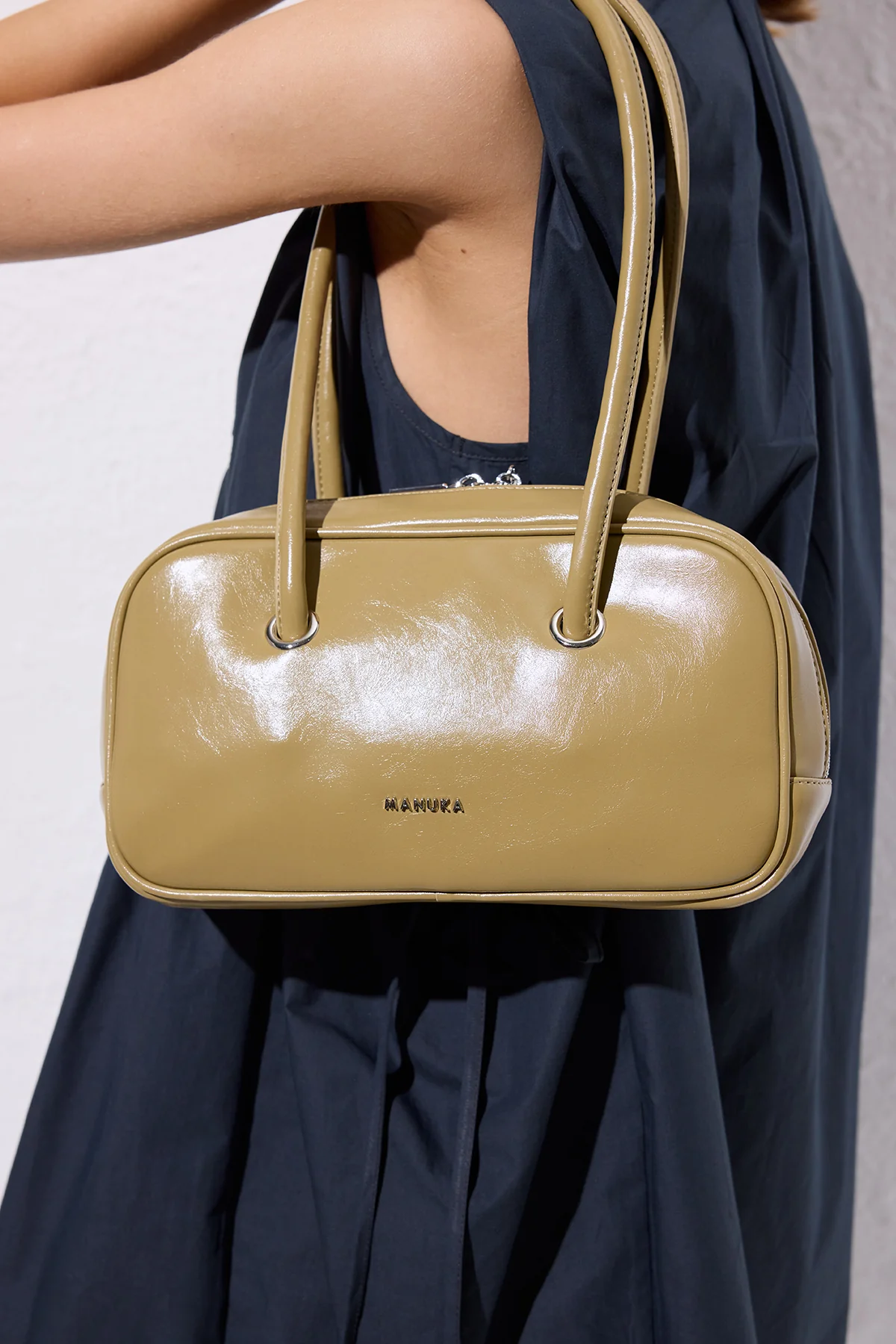 Kyomi Baguette Bag Olive - Image 4