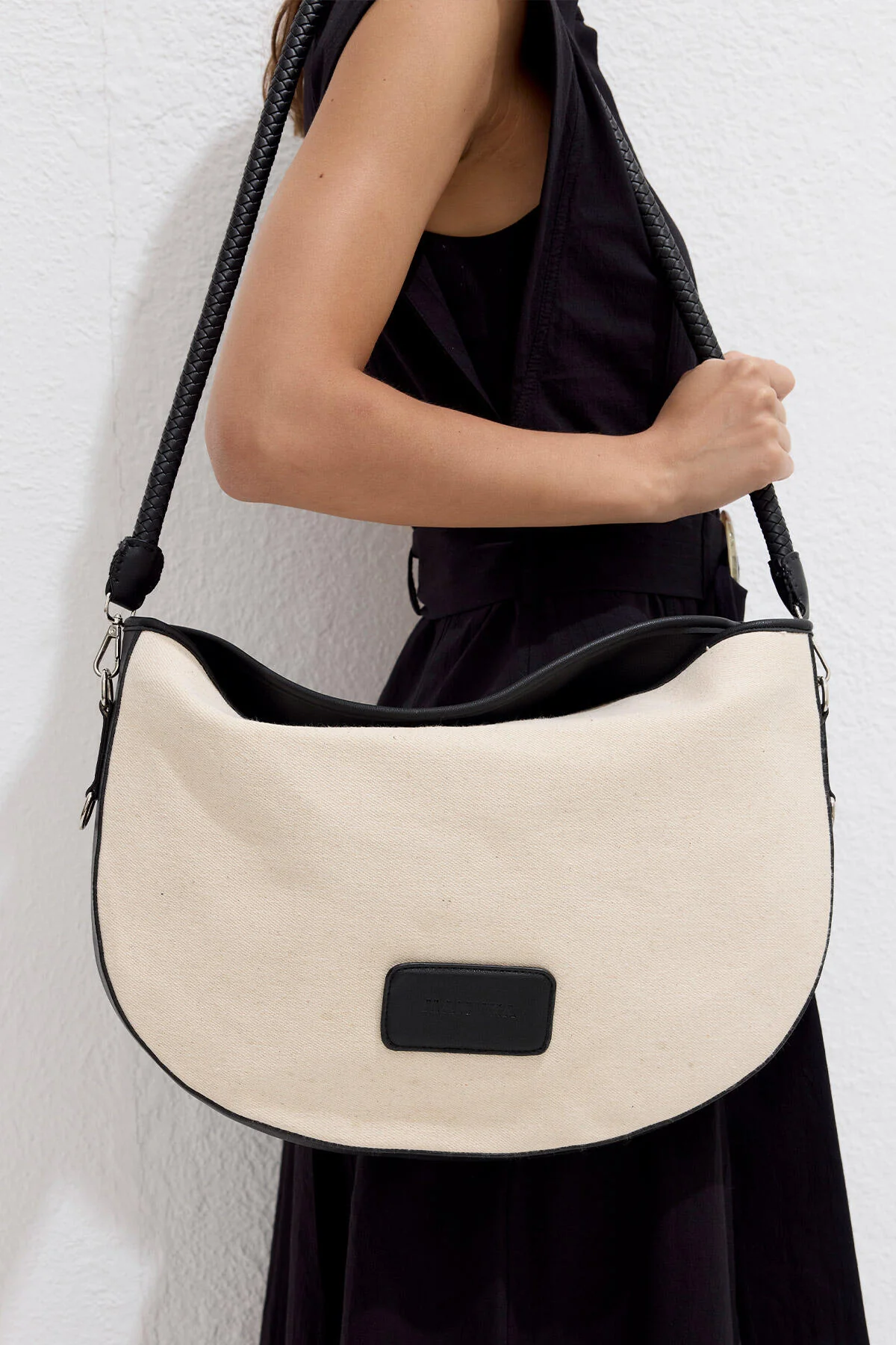 Large Oval Natural Canvas Bag Black - Image 3