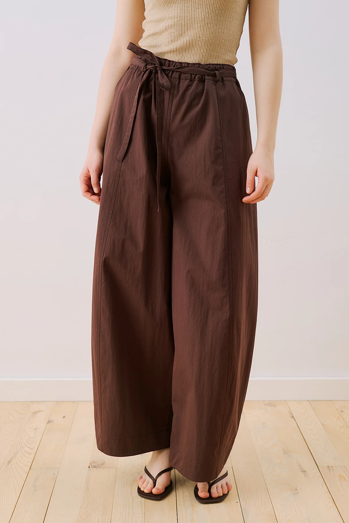 Elastic Waist Barrel Trousers Brown - Image 5