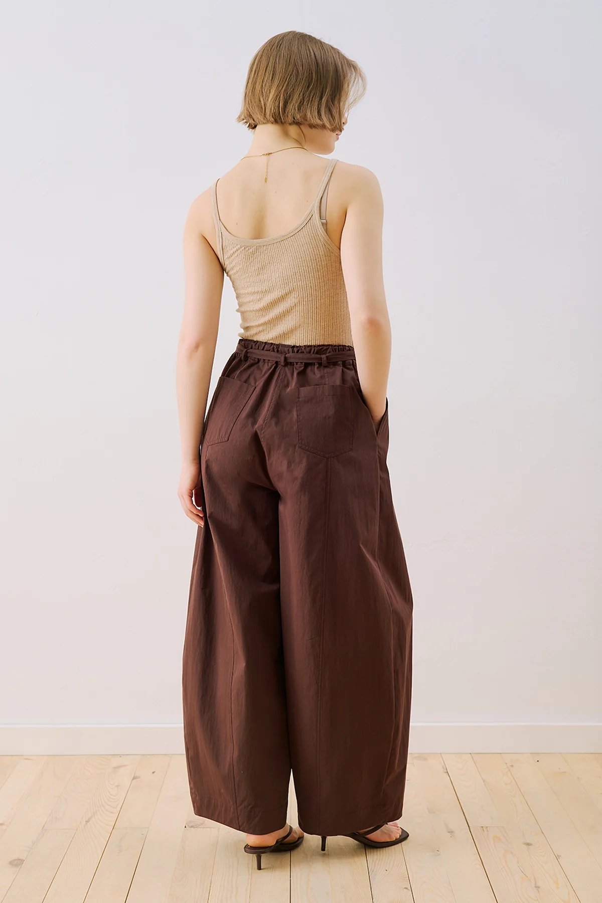 Elastic Waist Barrel Trousers Brown - Image 7