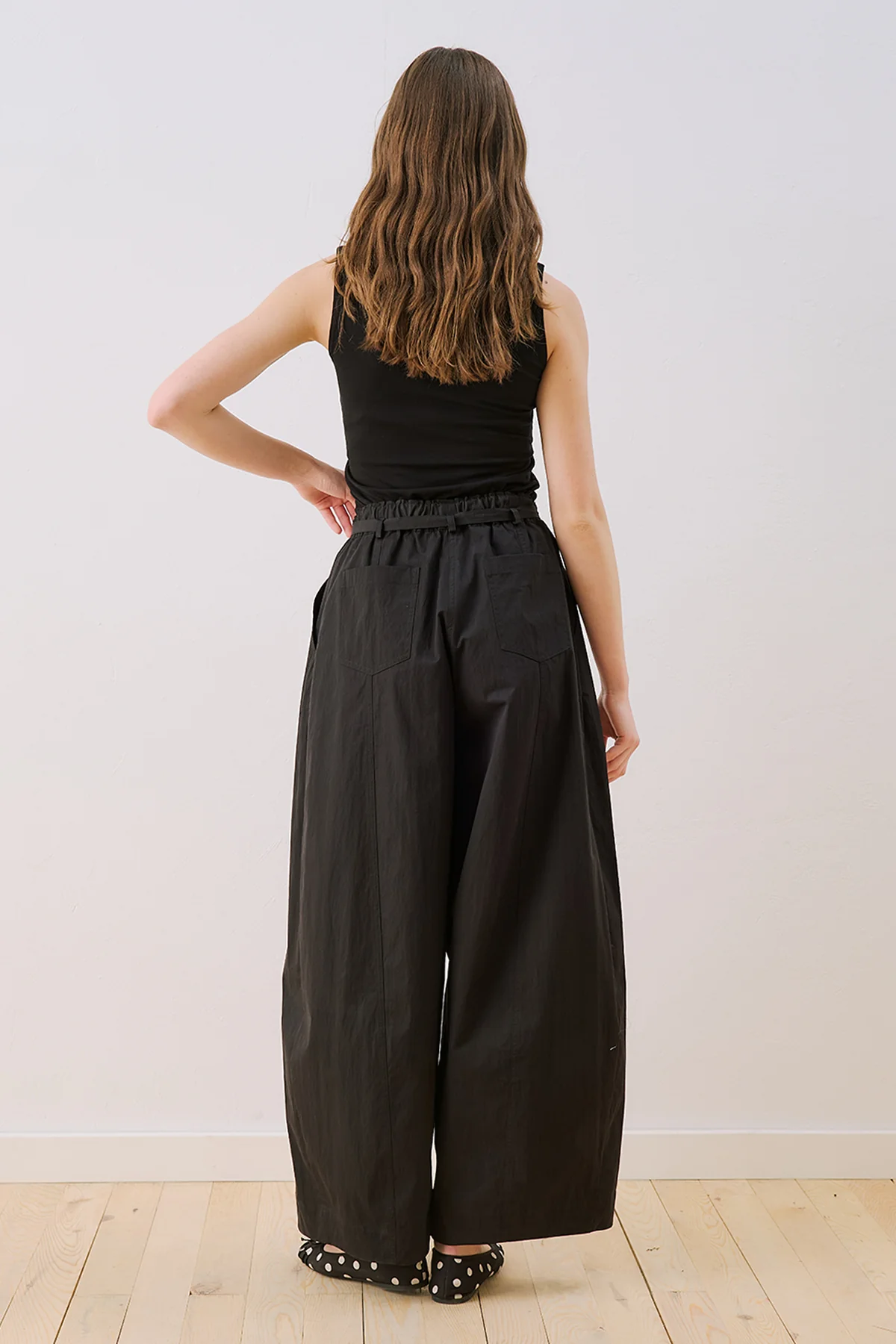 Elastic Waist Barrel Trousers Black - Image 6