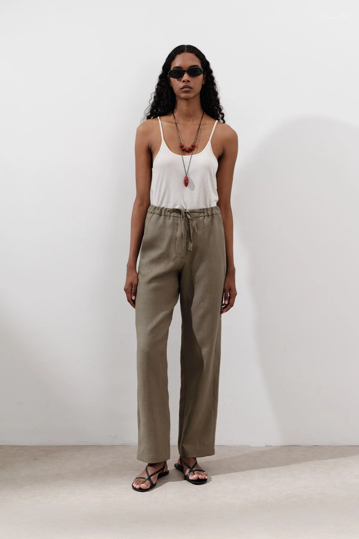 Linen Barrel Trousers Khaki - Image 2