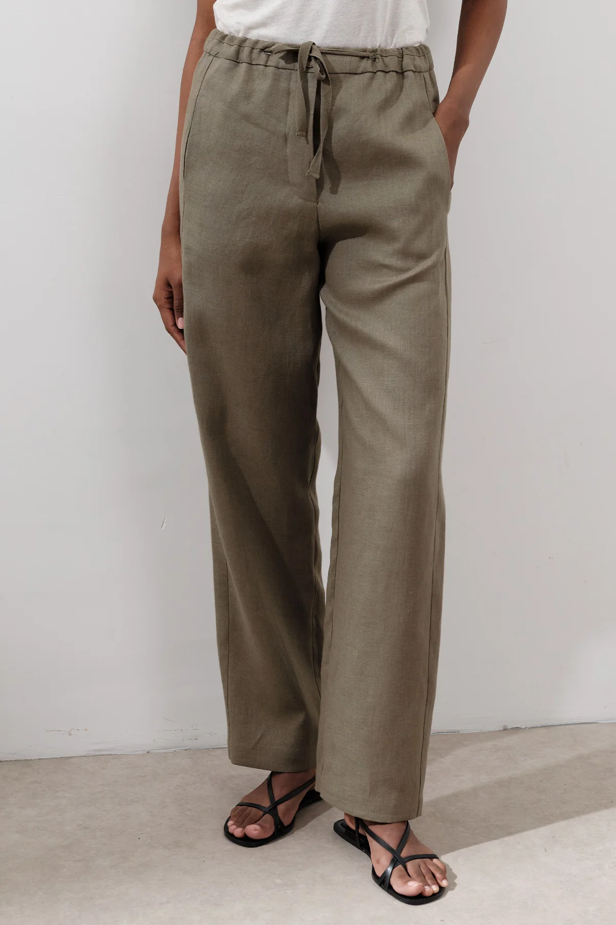 Linen Barrel Trousers Khaki - Image 3