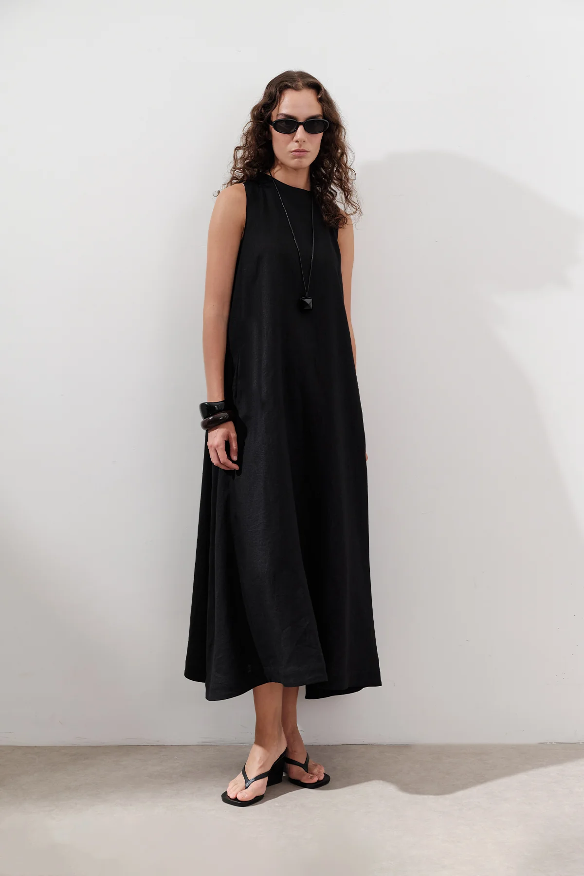 Linen Gathered Dress Black - Image 5