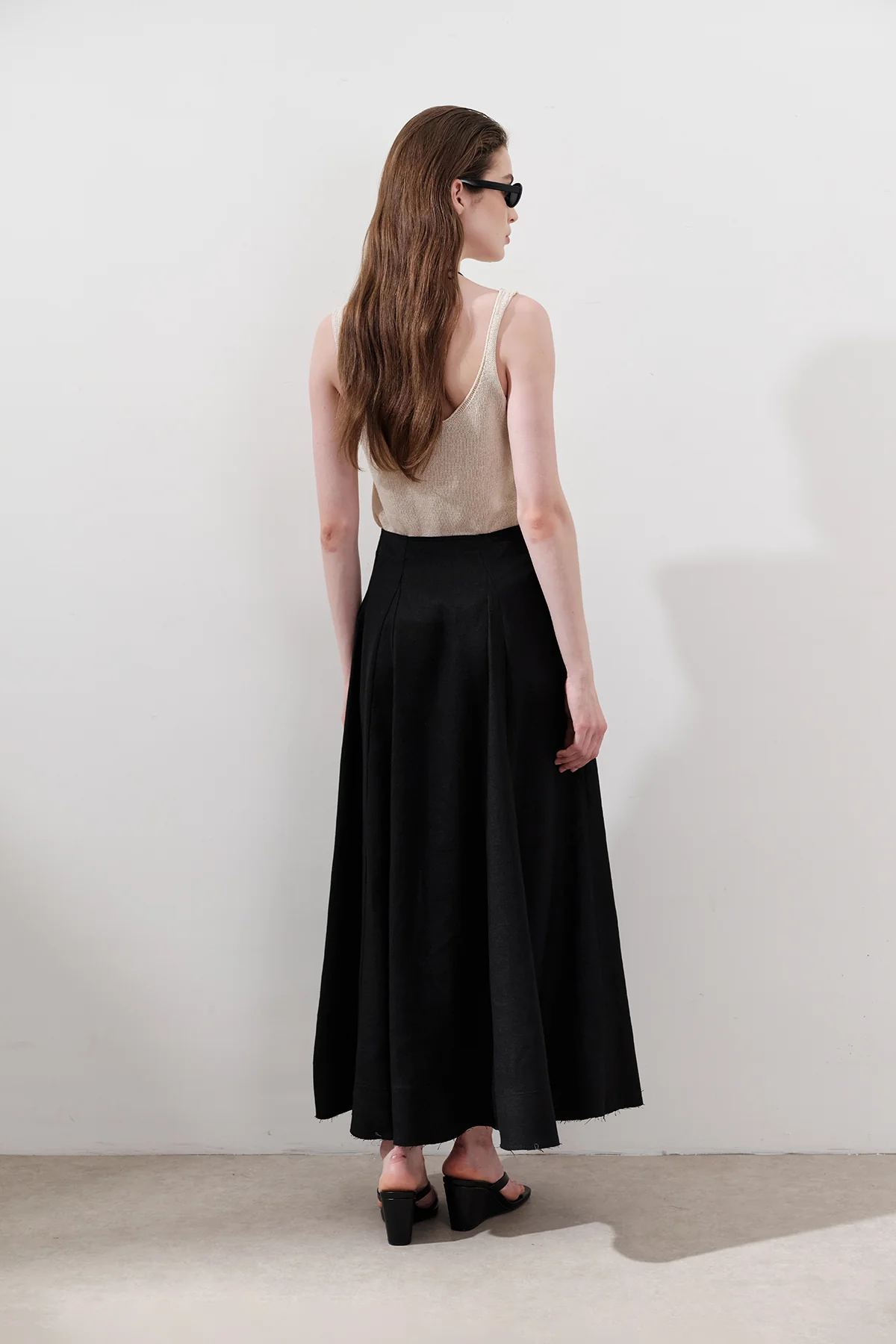 Linen Panel Skirt Black - Image 7