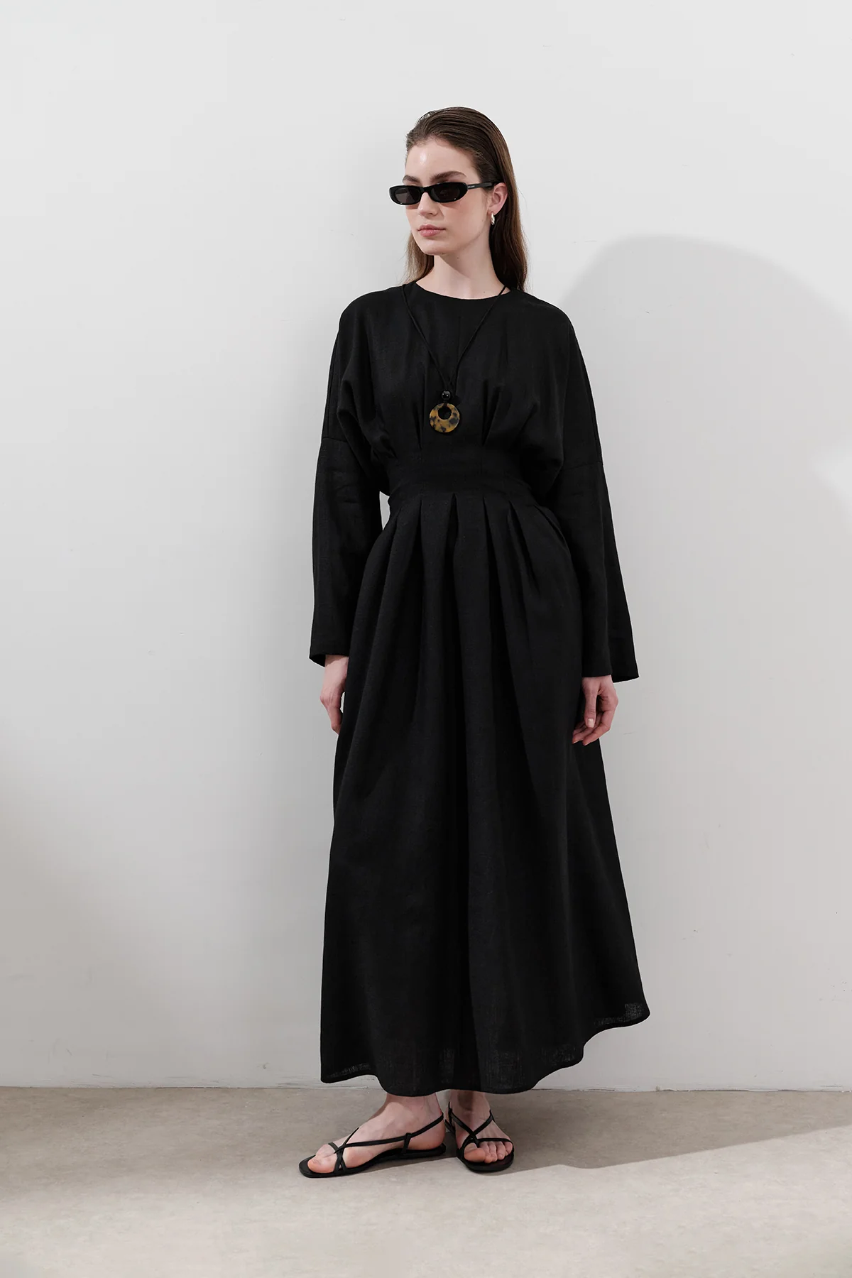 Linen Pleat Detail Dress Black - Image 6