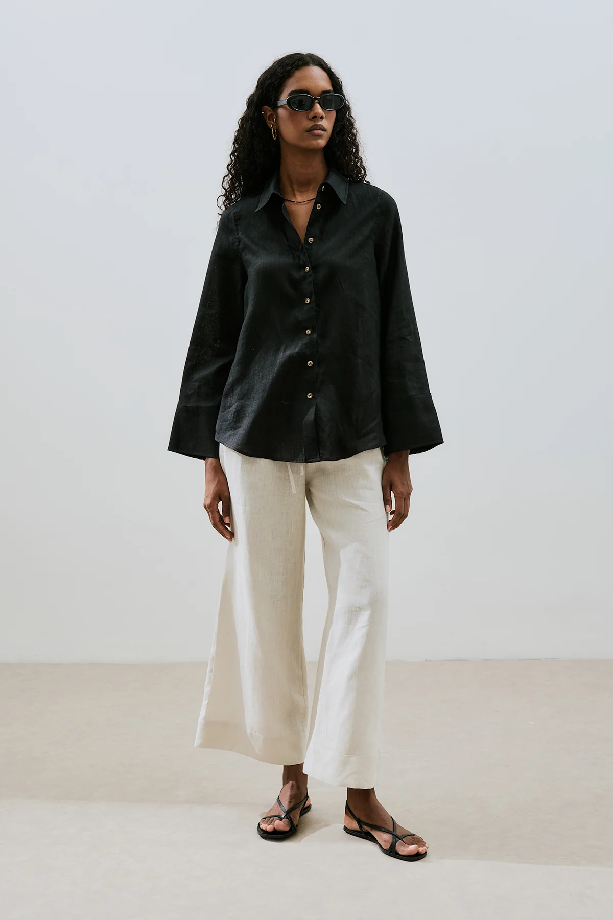Linen Wide Cuff Shirt Black - Image 2