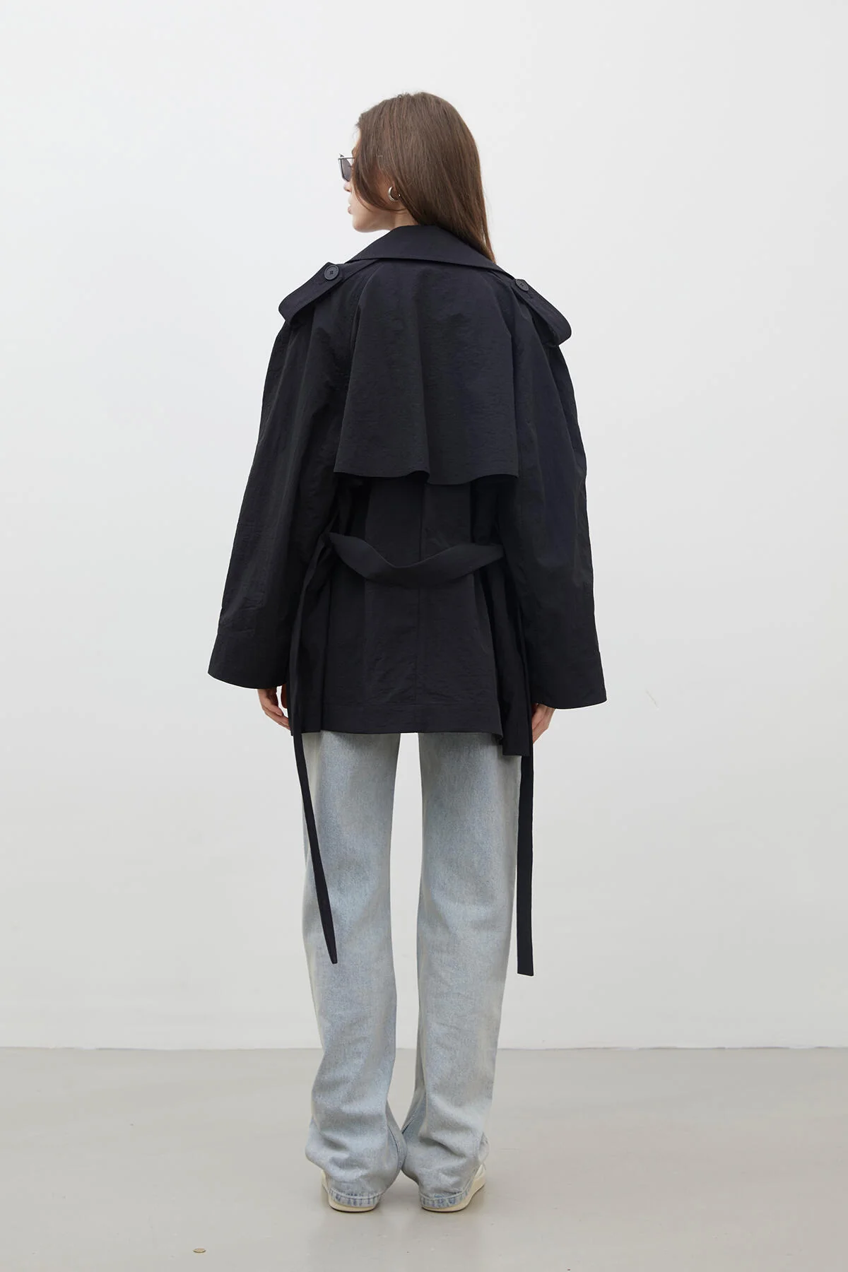 Lisbon Oversize Short Trench Coat Black - Image 8