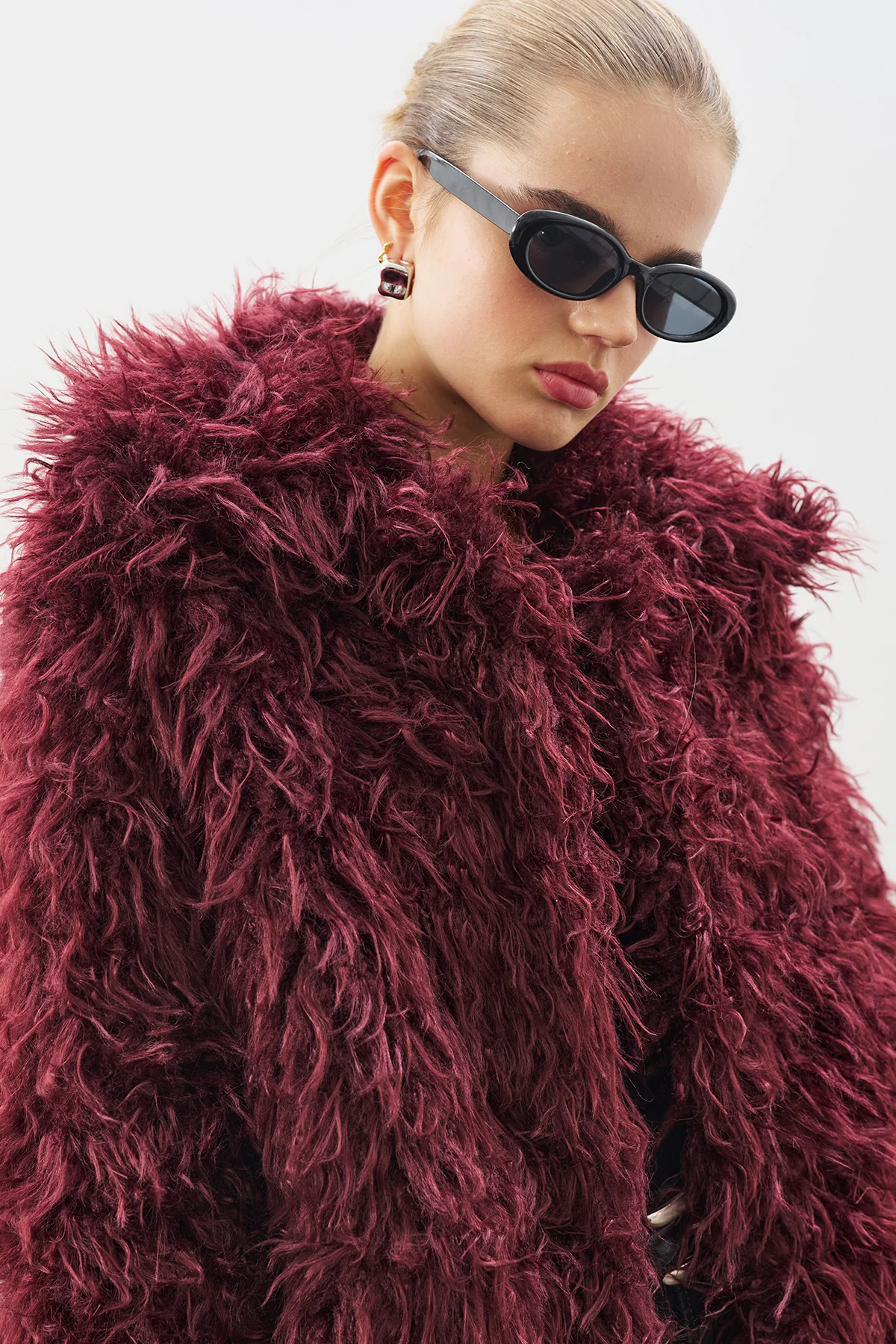 Mara Faux Fur Jacket Burgundy - Image 8