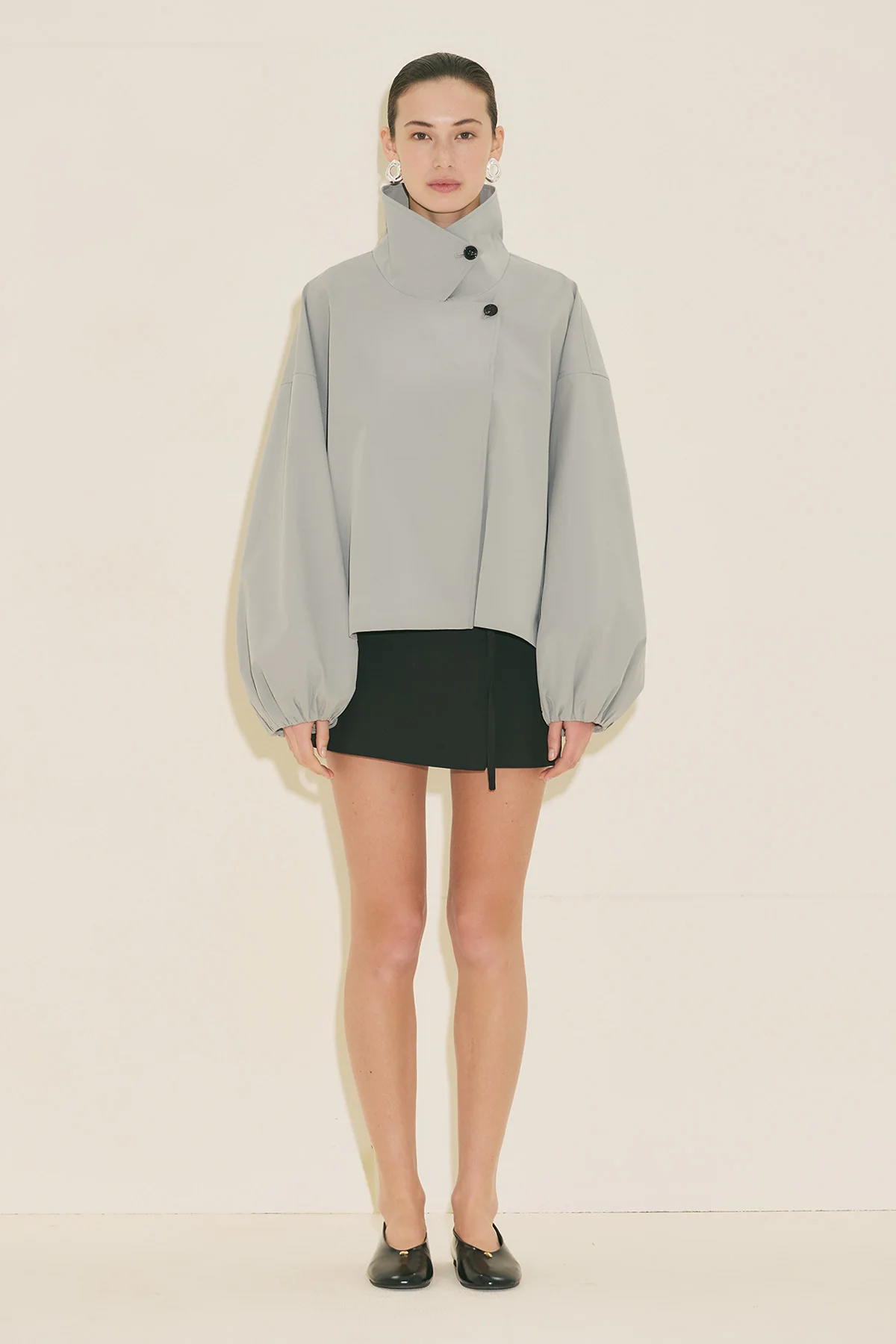 Melva Short Trench Coat With Wide Sleeves Blue - Image 14