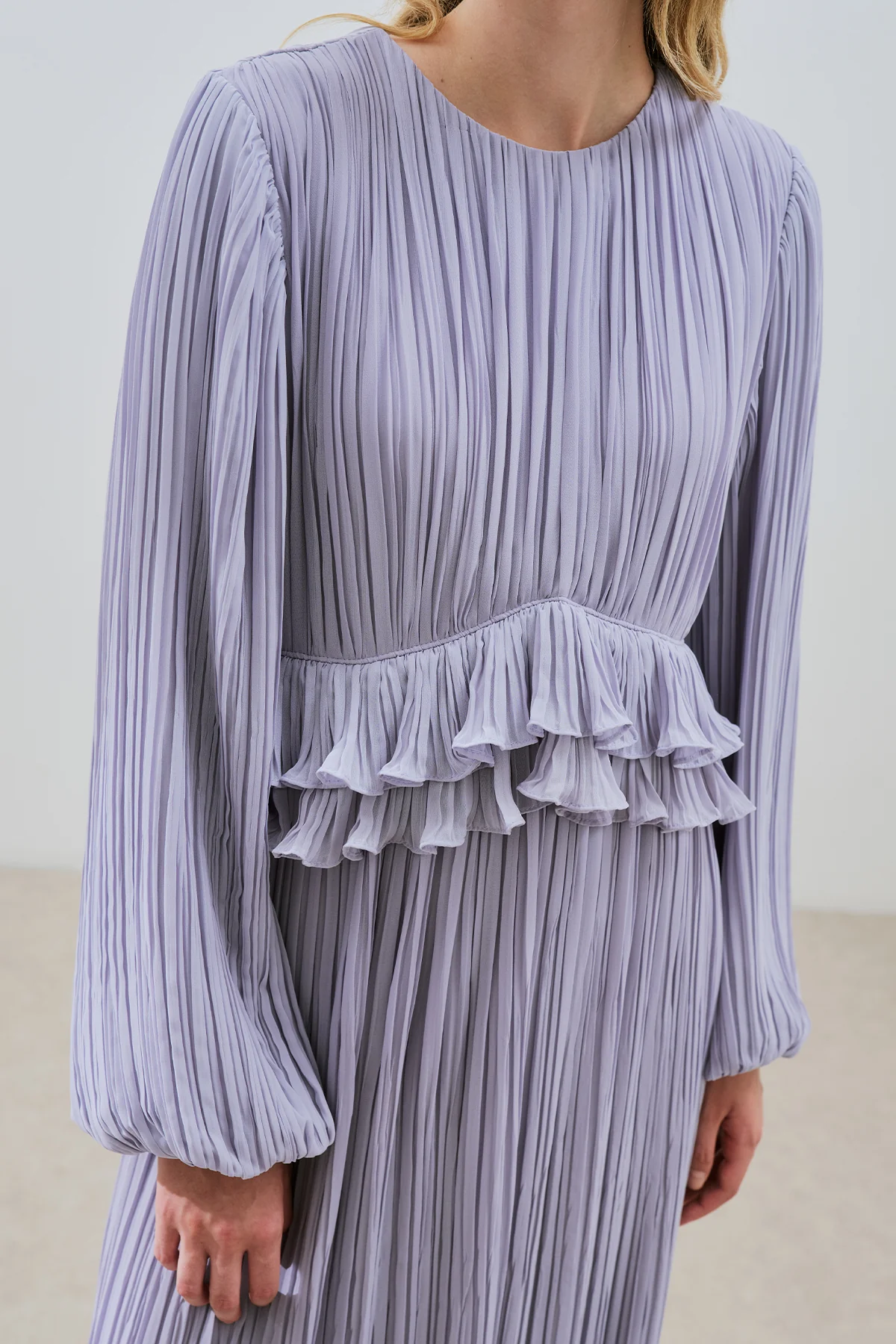 Mila Pleated Tiered Dress Lilac - Image 4