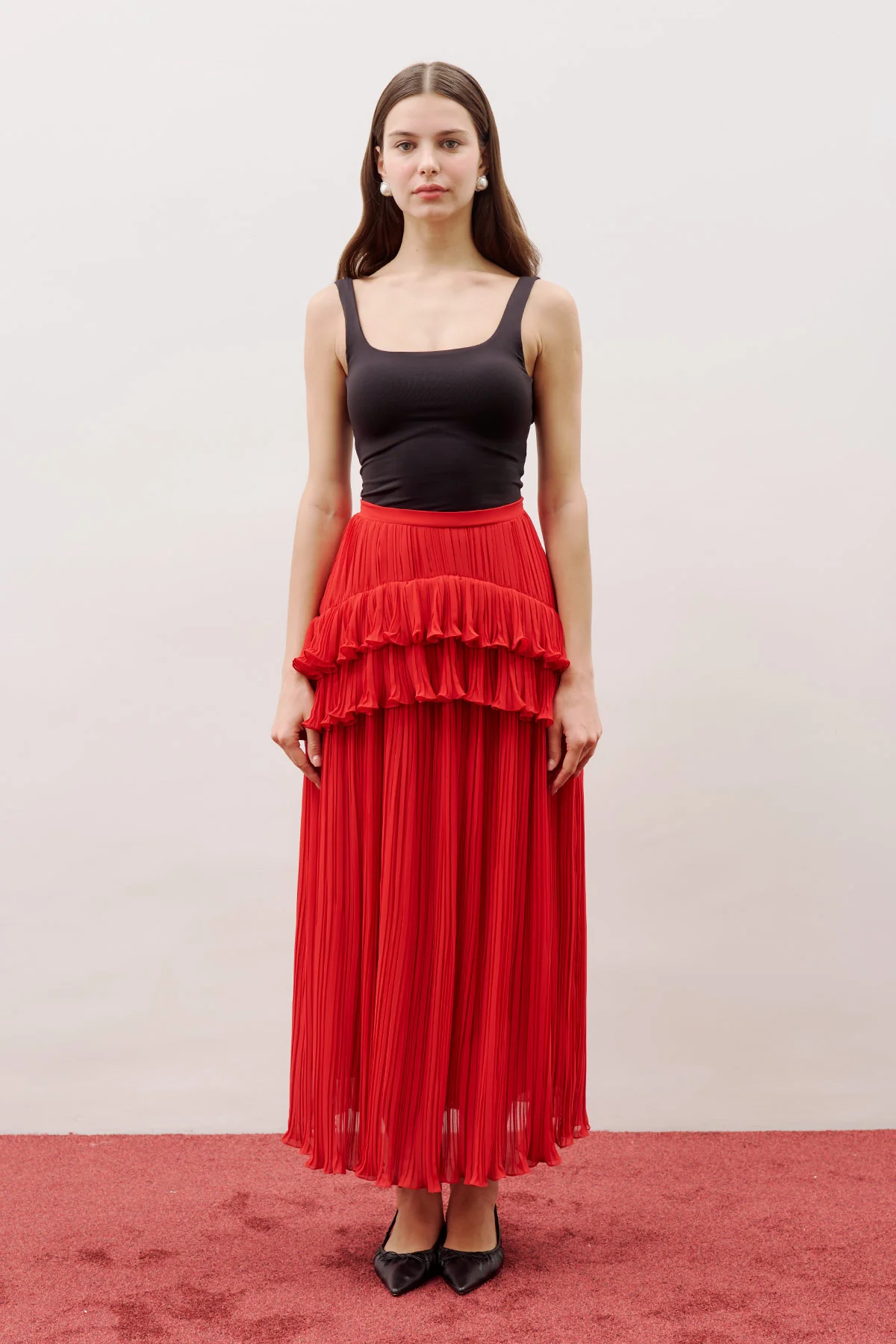 Mila Pleated Tiered Skirt Red - Image 2