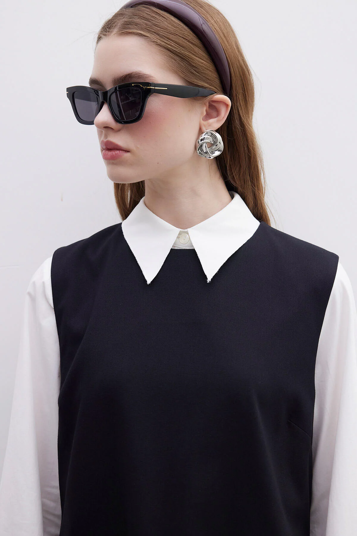 Minimal Sleeveless Dress Black - Image 6