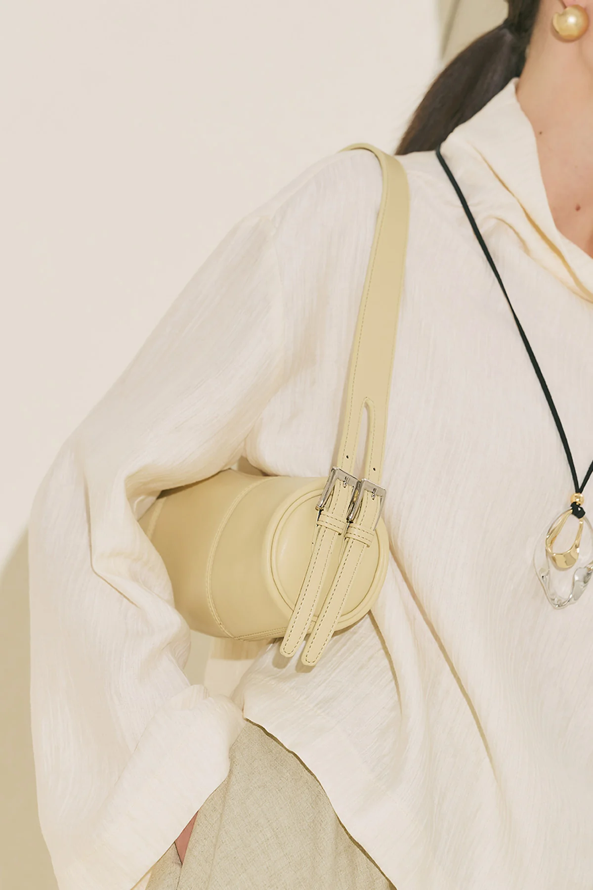Morgan Oval Bag Soft Yellow - Image 3
