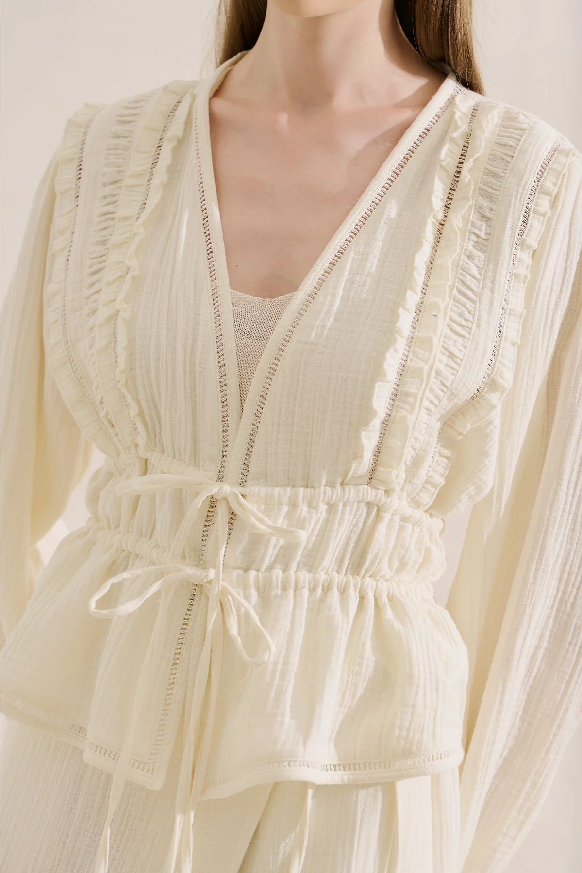Embroidered Muslin Cropped Blouse Ecru - Image 10