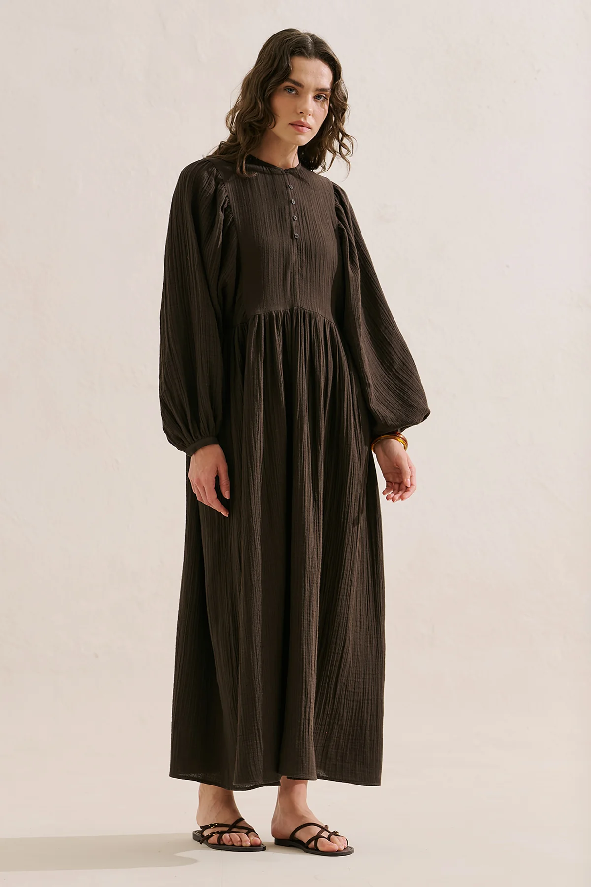 Muslin Voluminous Maxi Dress Dark Brown - Image 3