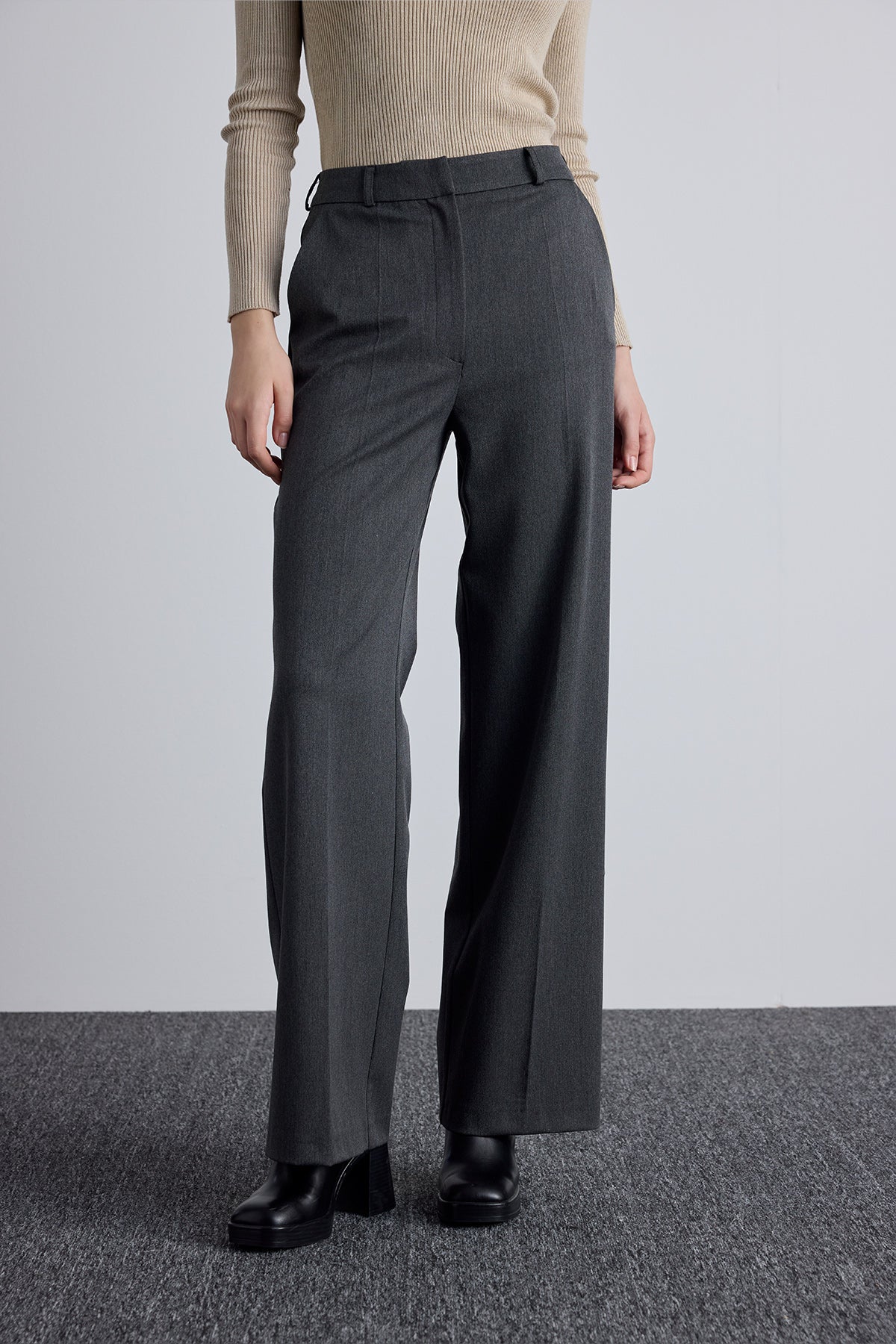New Classical Pants Anthracite - Image 6