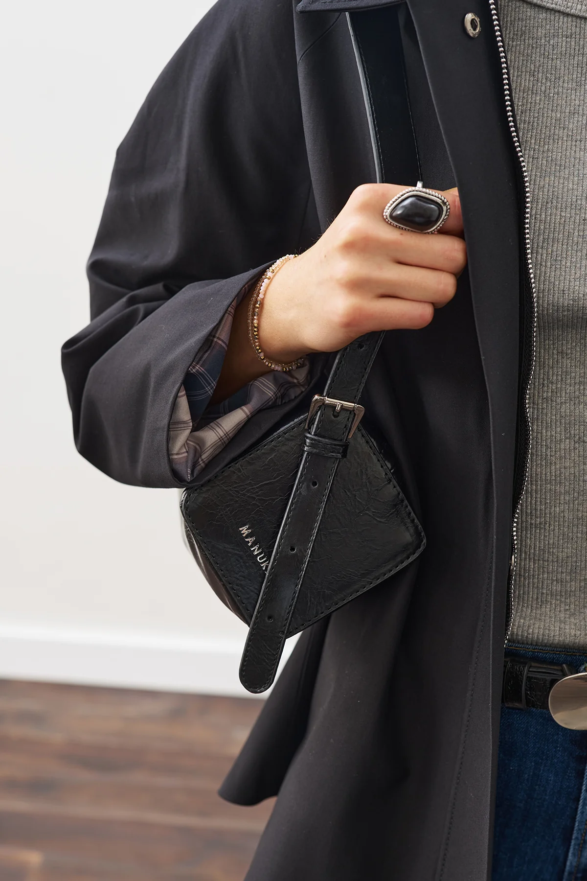 Nour Leather Bag Black - Image 2