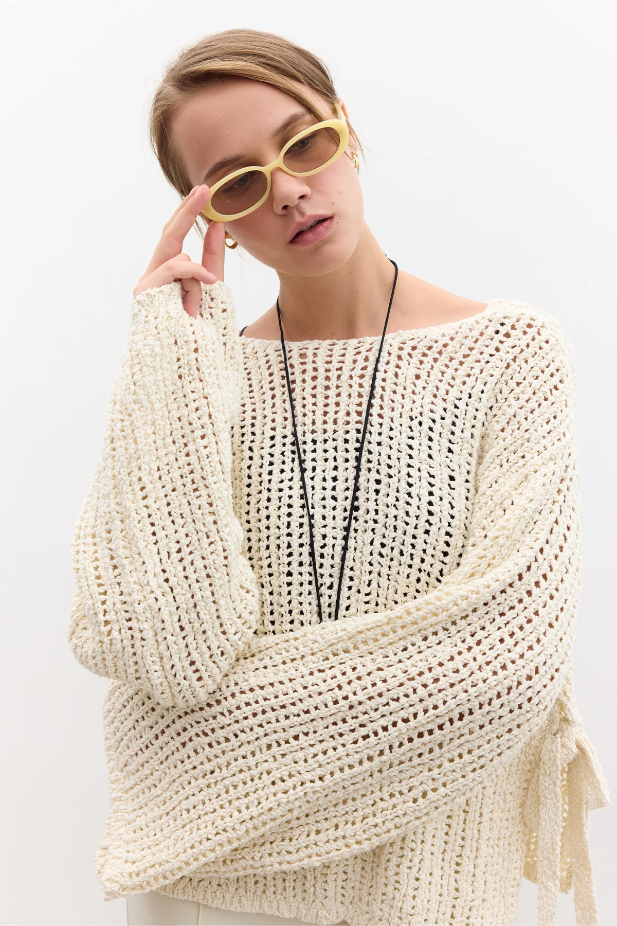 Open-Knit Sweater Vanilla - Image 3