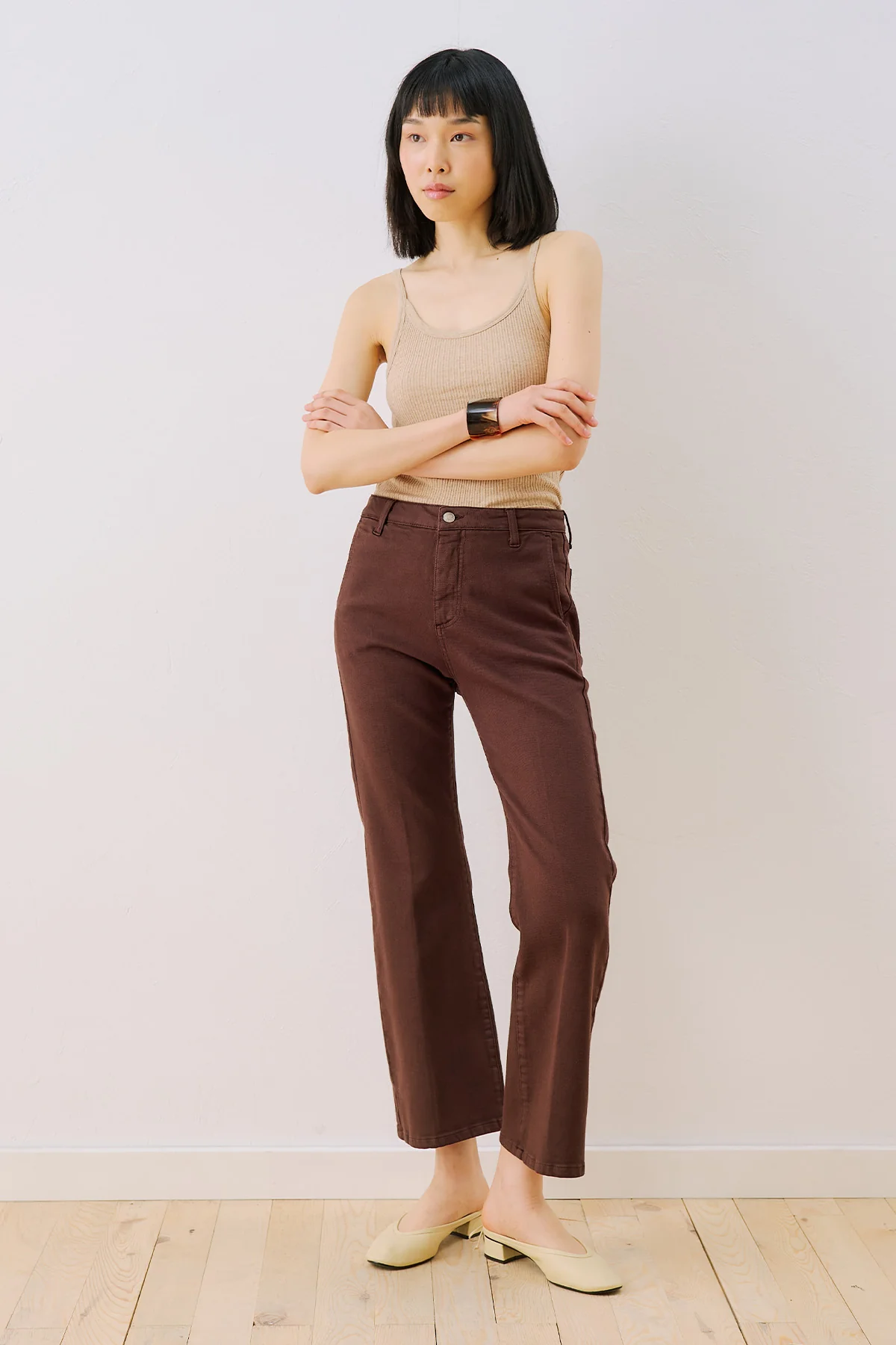 Mid Rise Flared Jeans Brown - Image 2