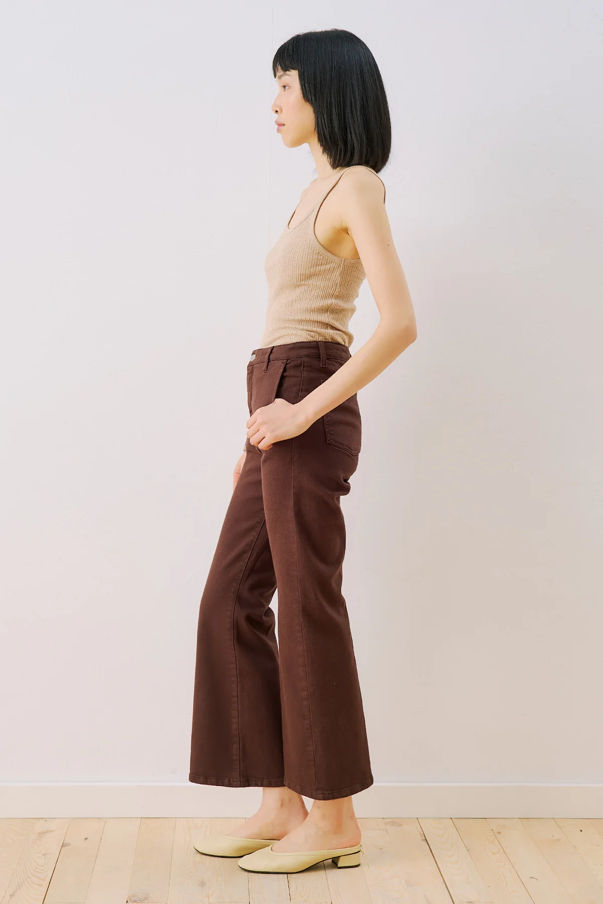 Mid Rise Flared Jeans Brown - Image 3