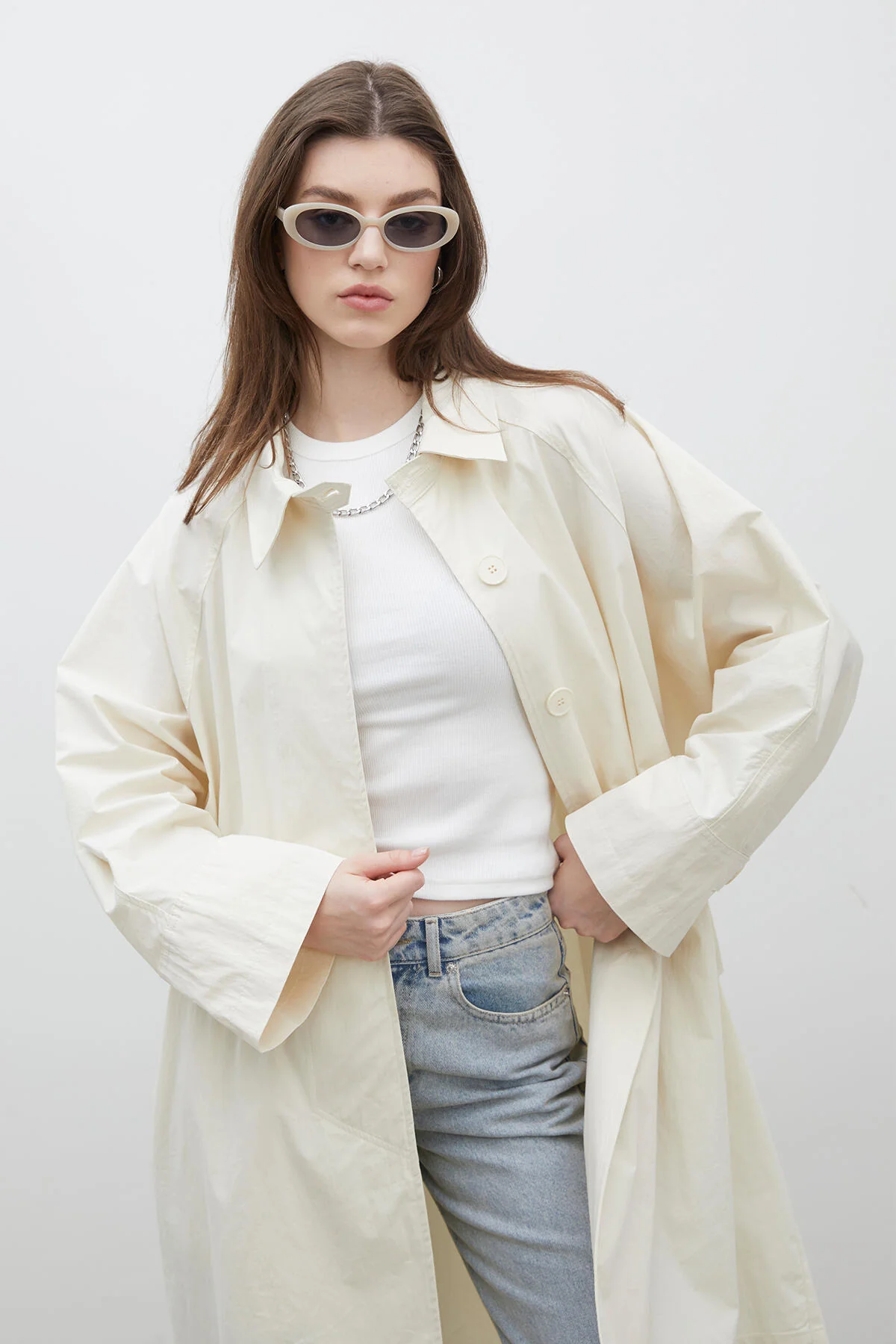 Oversize Technical Fabric Trench Coat Vanilla - Image 5