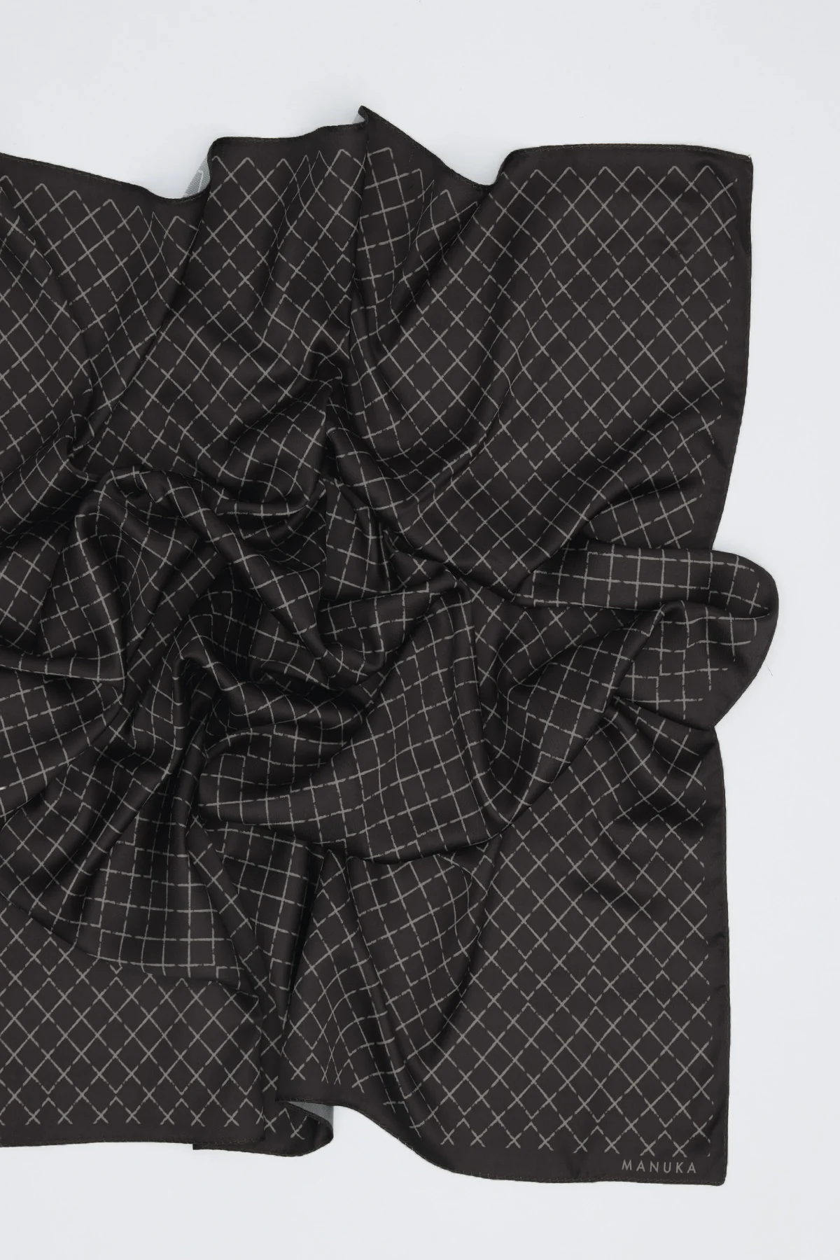 Patterned Mid-Size Satin Scarf Fria - Image 3