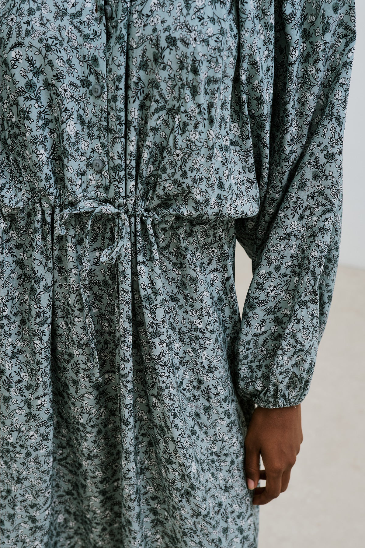 Patterned Viscose Tie Dress Lily Indigo - Image 3