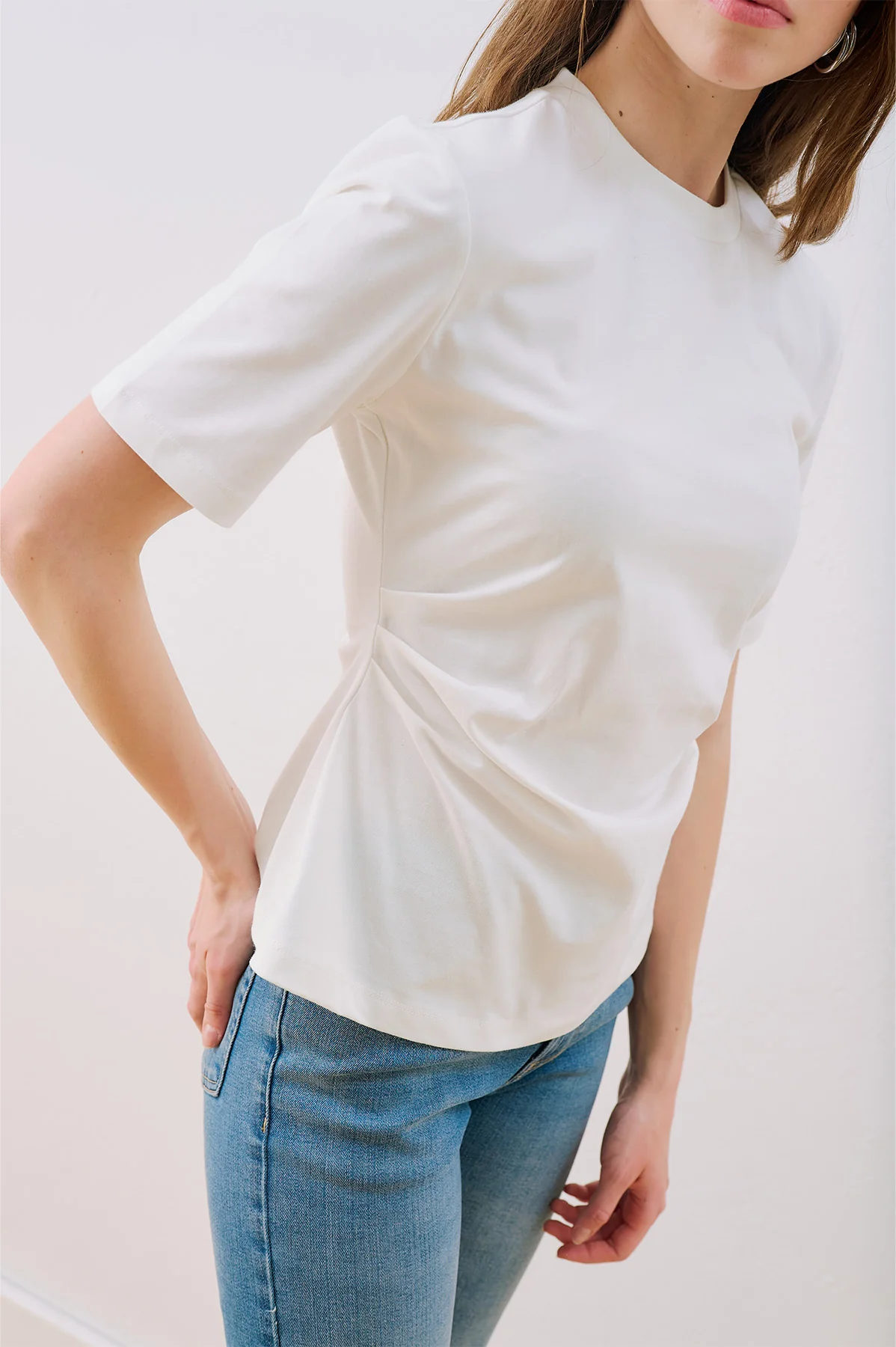 T-Shirt With Pleat Detail Ecru - Image 4