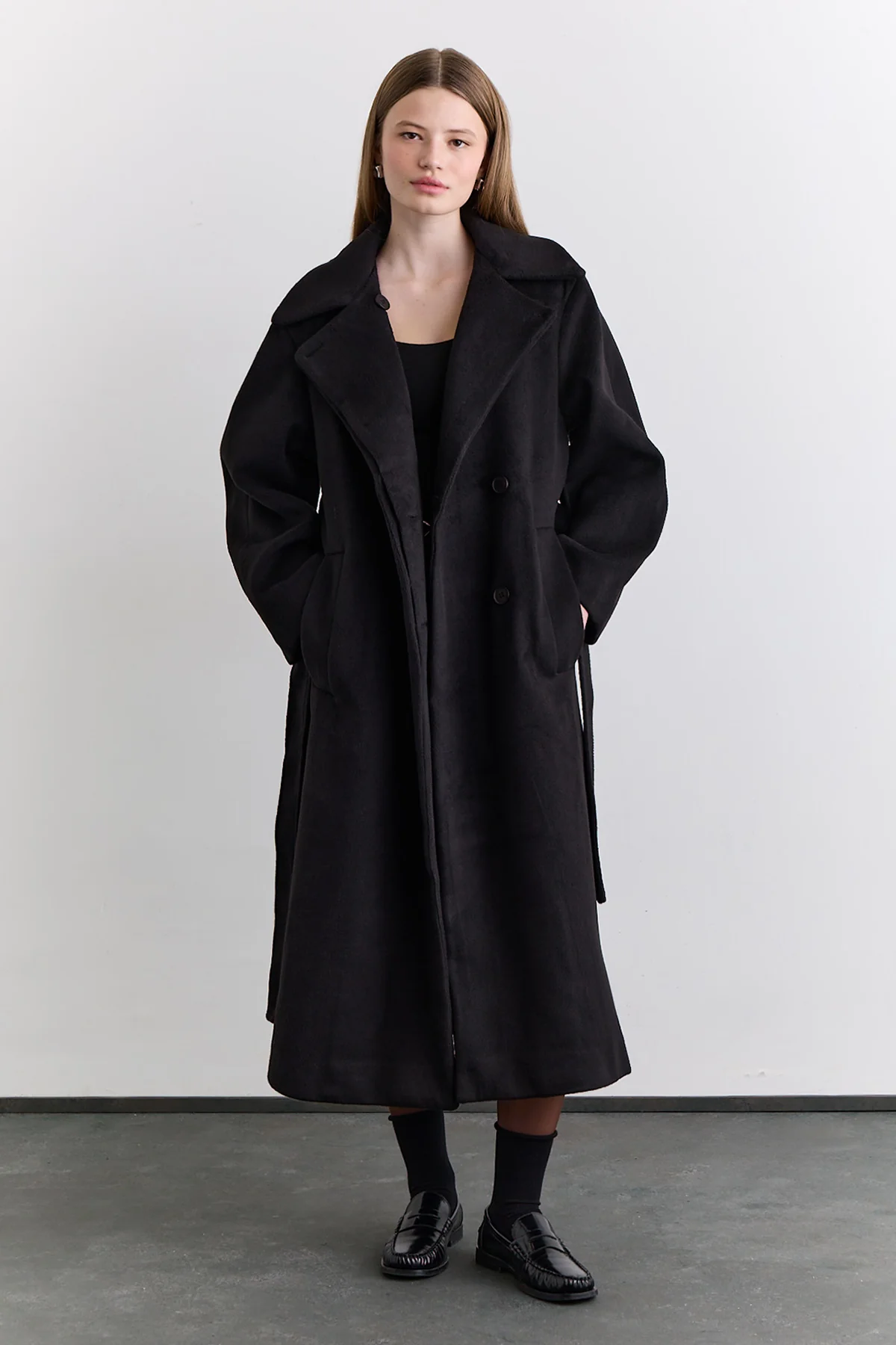Plain Cachet Coat Black - Image 3
