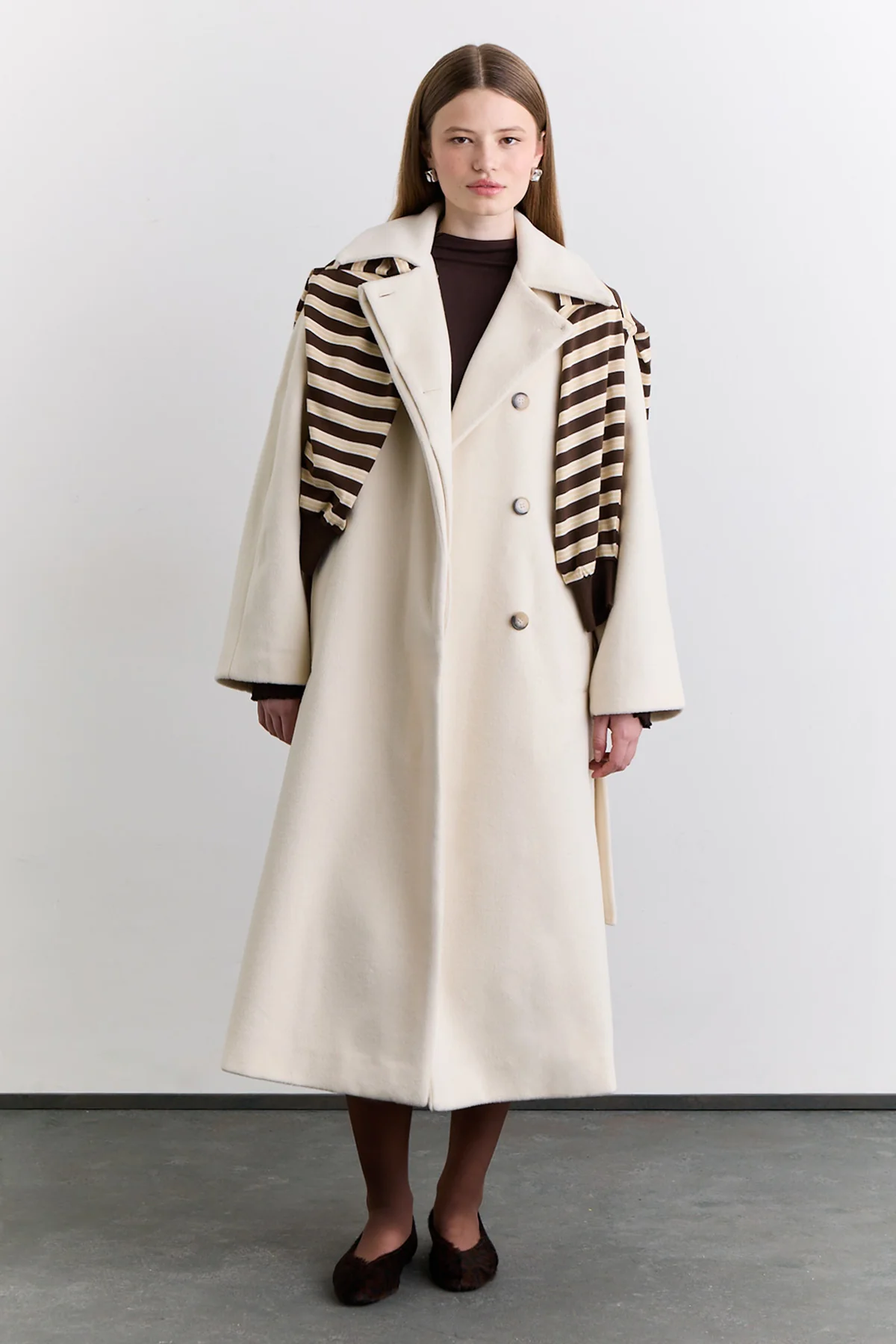 Plain Cachet Coat Ecru - Image 4