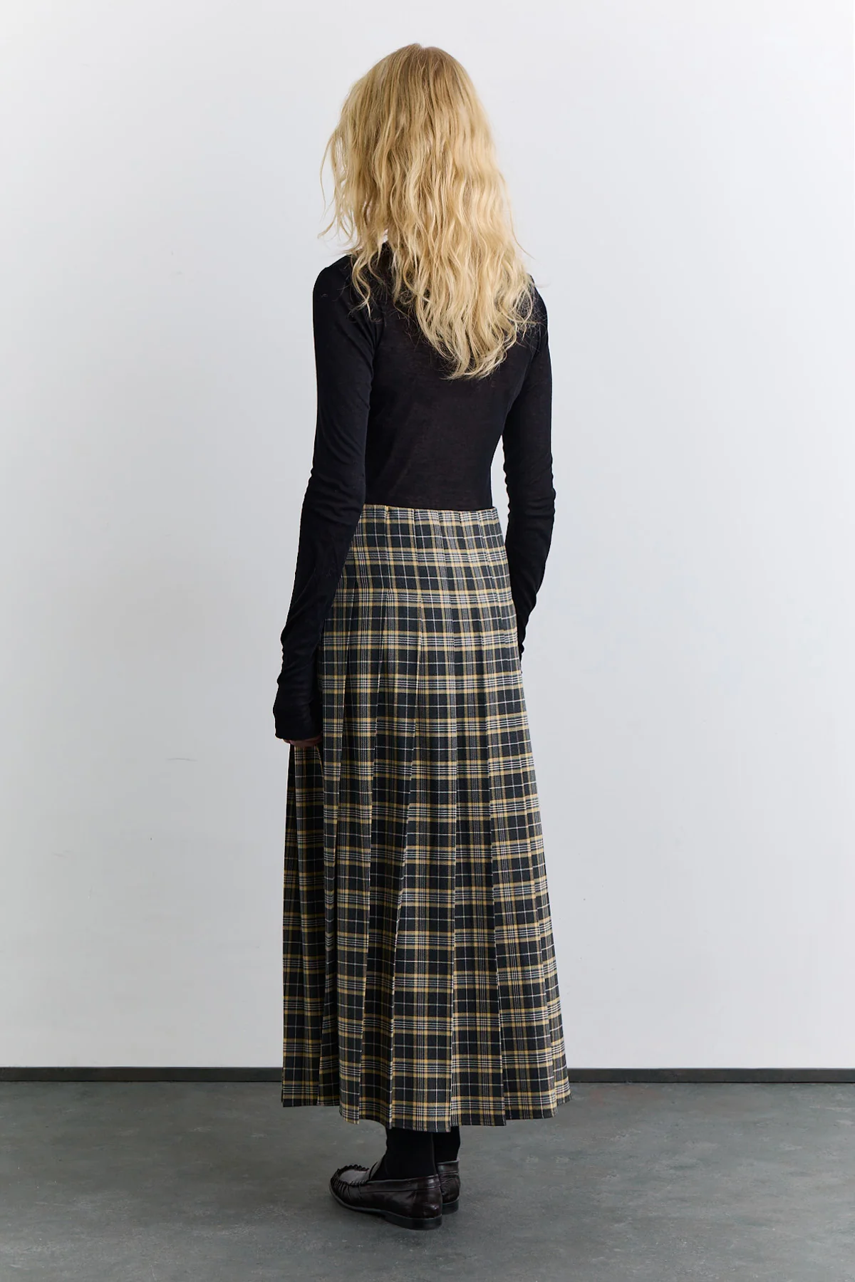 Pleated Belted Checked Skirt Camel - Image 12