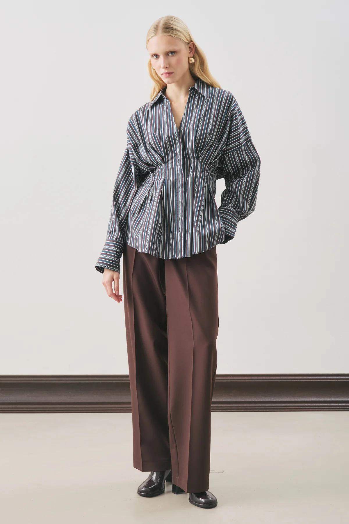 Pleated Detail Shirt Brown Striped - Image 4