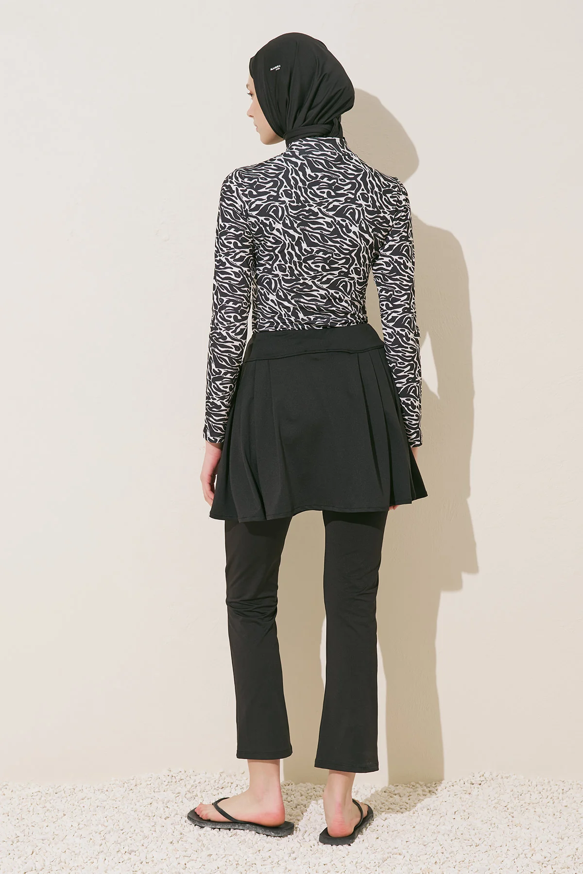 Pleated Detail Swim Skirt Black - Image 9