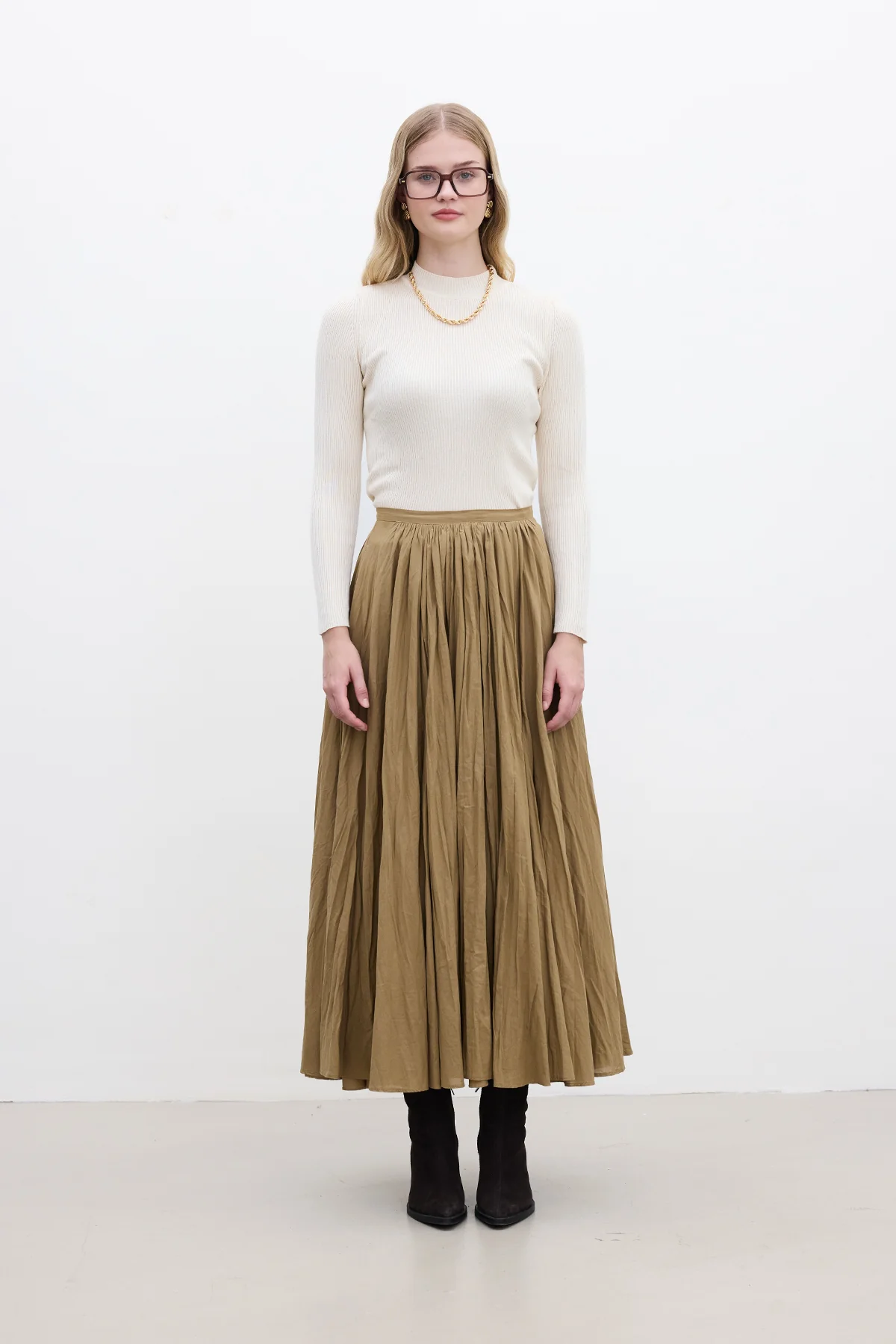 Pleated Maxi Skirt Sand - Image 4