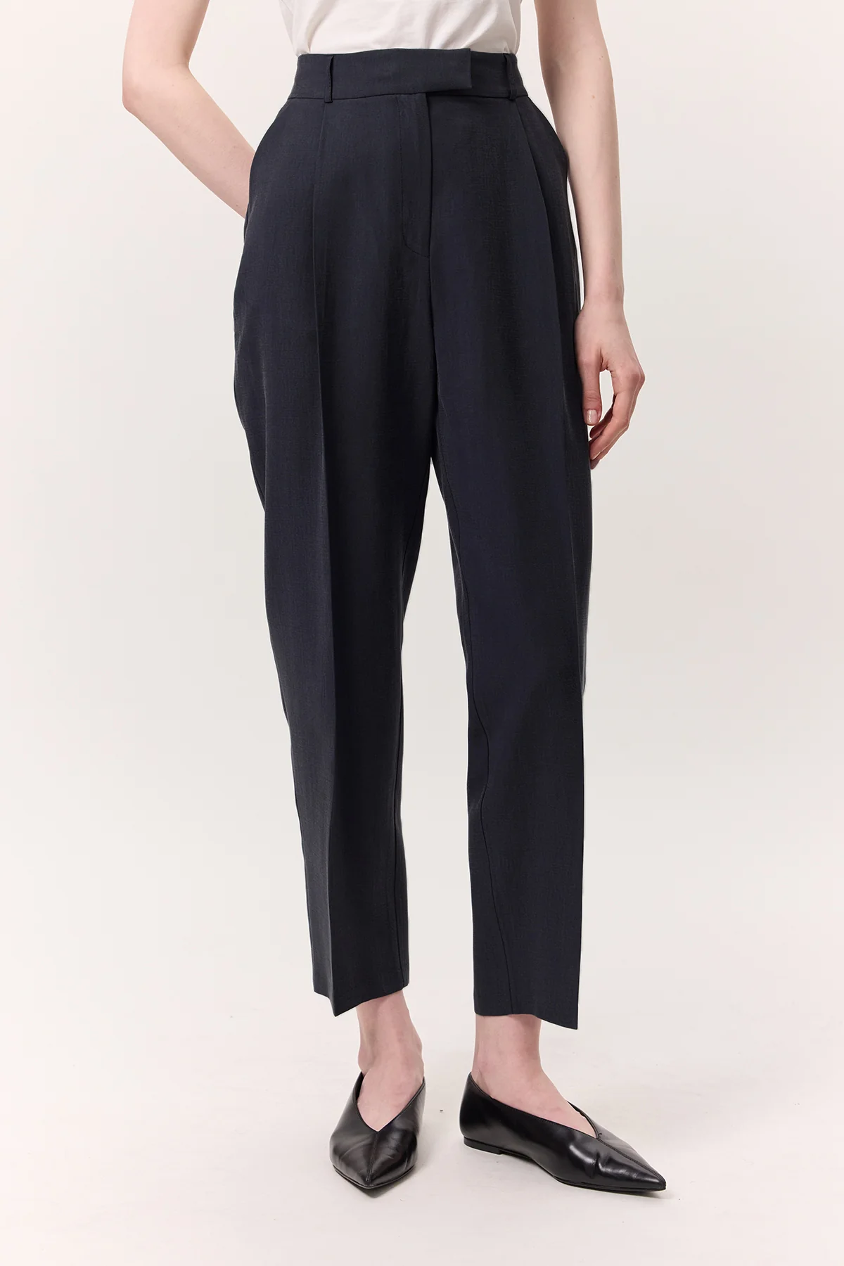 Pleated Tencel Trousers Indigo - Image 6