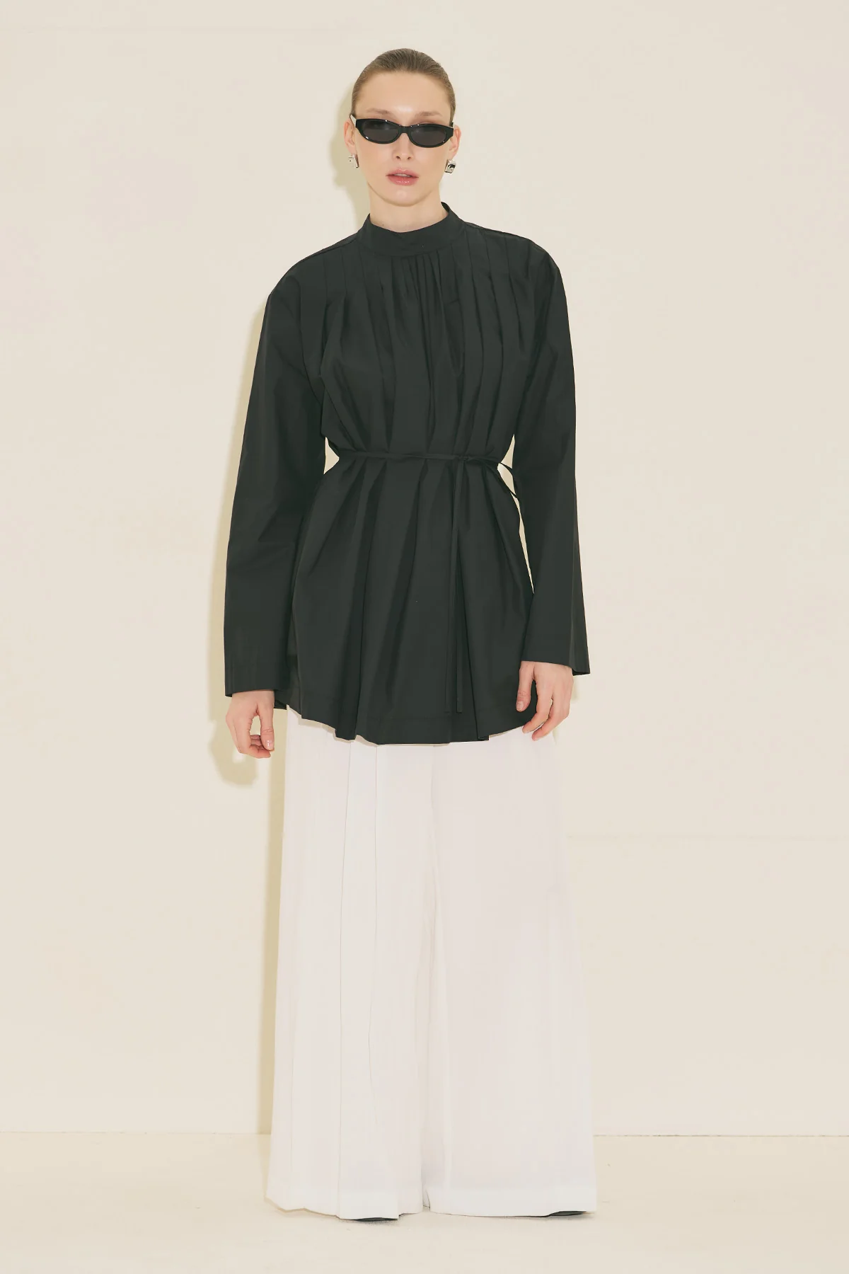 Pleated Tunic Black - Image 4
