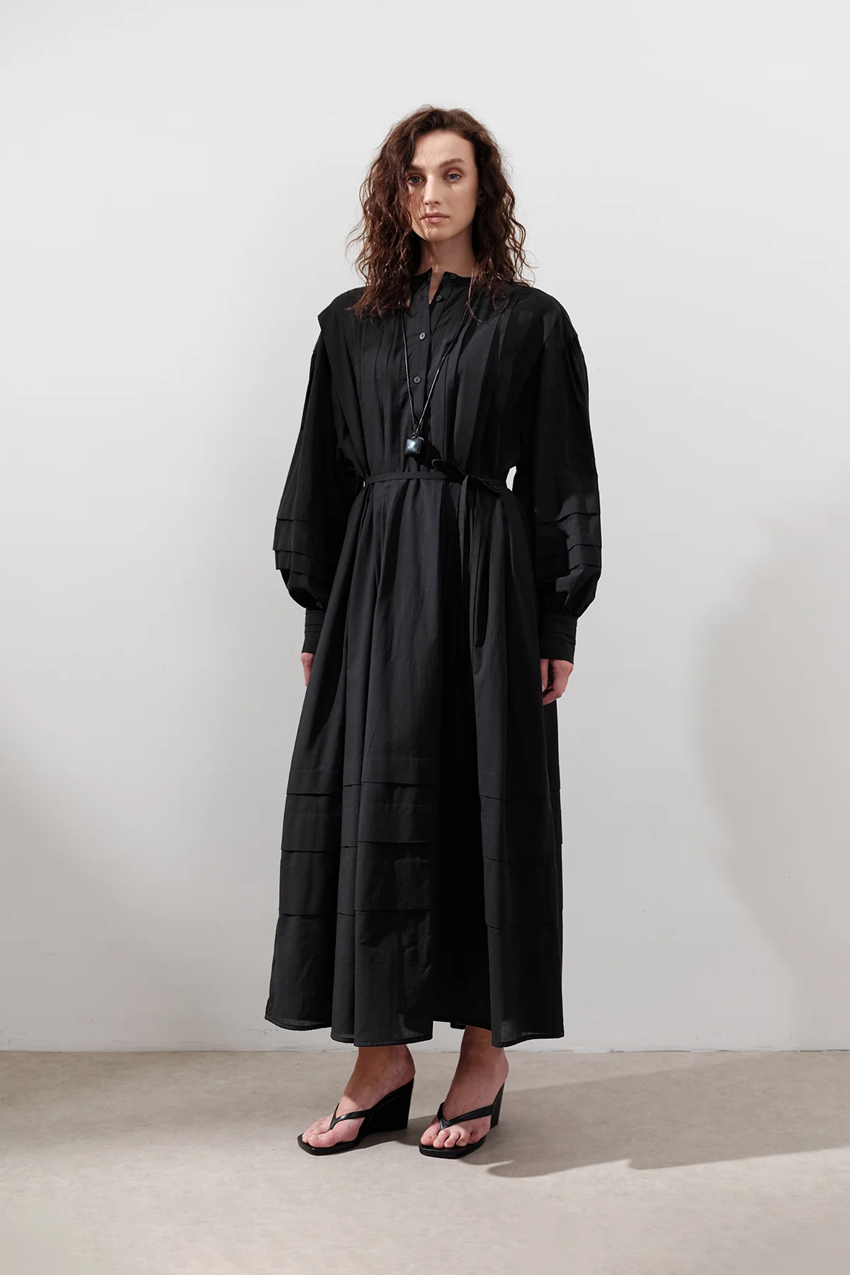 Pleated Volume Dress Black - Image 2